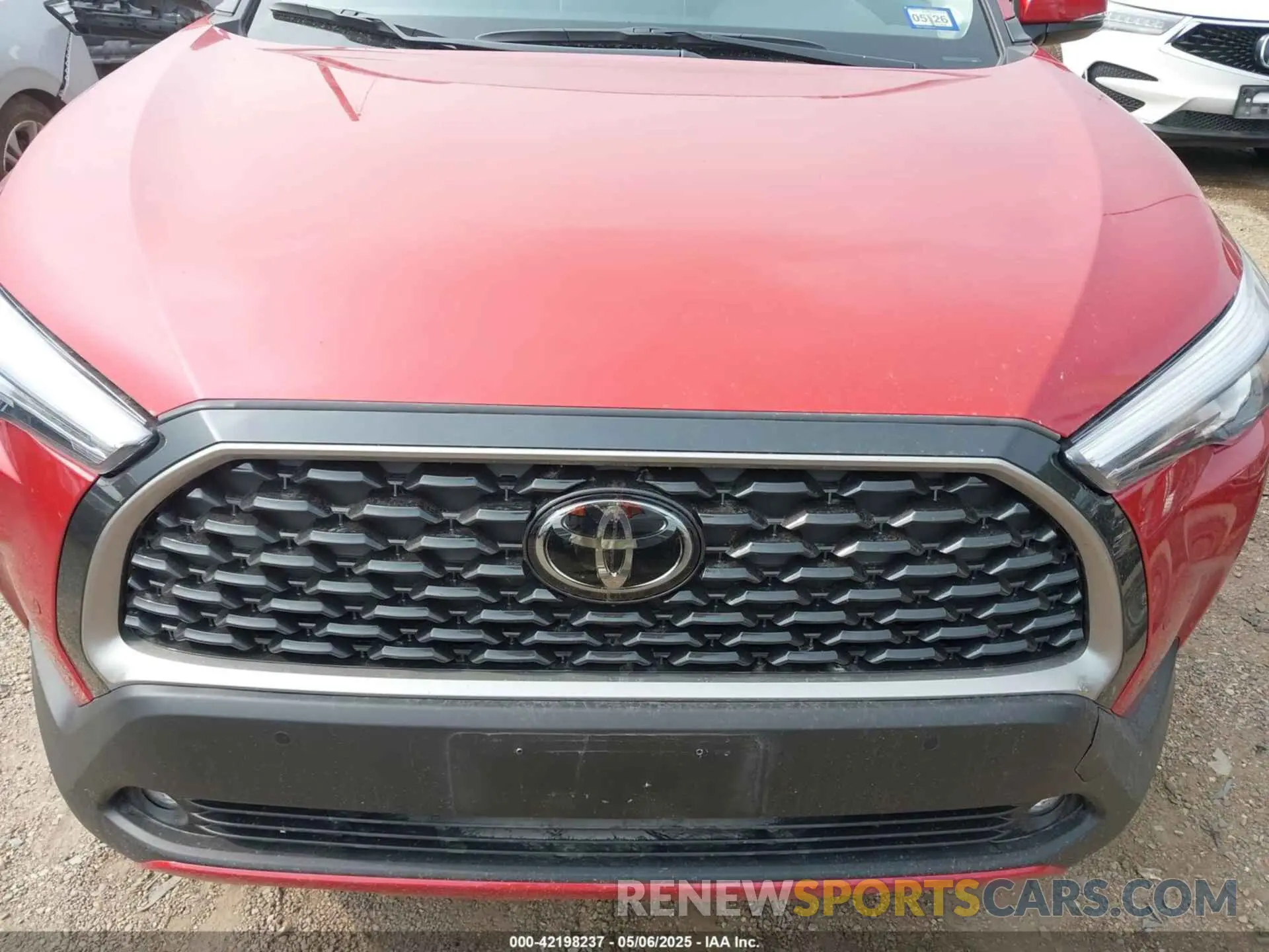 6 fotografías del automóvil dañado 7MUDAAAG0RV094154 TOYOTA COROLLA CROSS 2024