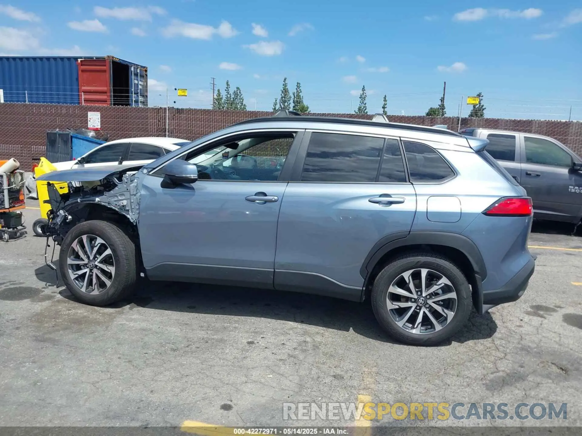 15 fotografías del automóvil dañado 7MUDAAAG4RV112364 TOYOTA COROLLA CROSS 2024