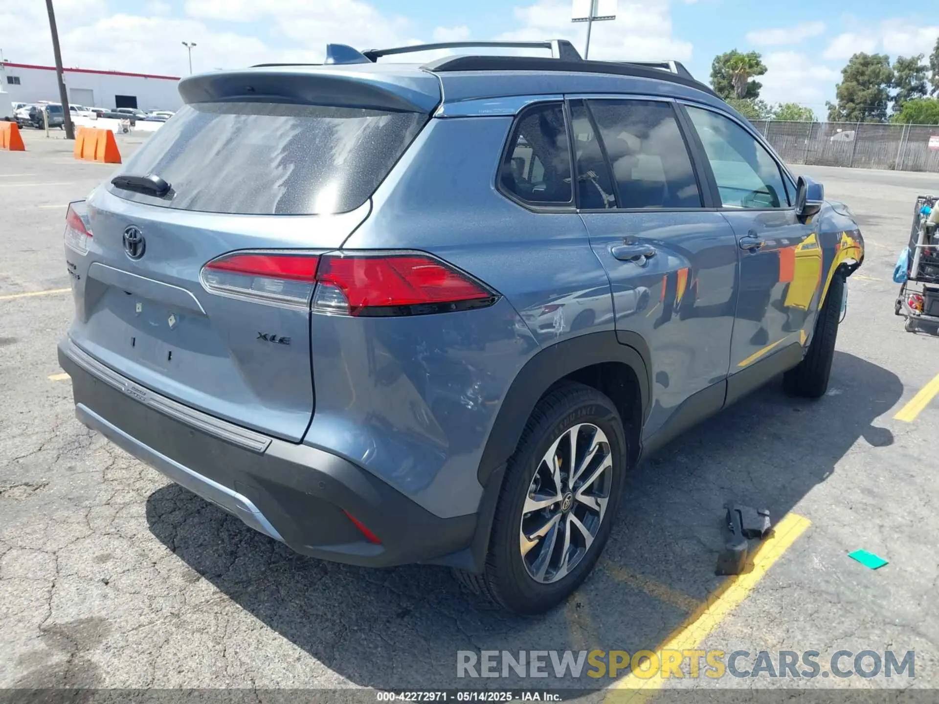 4 fotografías del automóvil dañado 7MUDAAAG4RV112364 TOYOTA COROLLA CROSS 2024