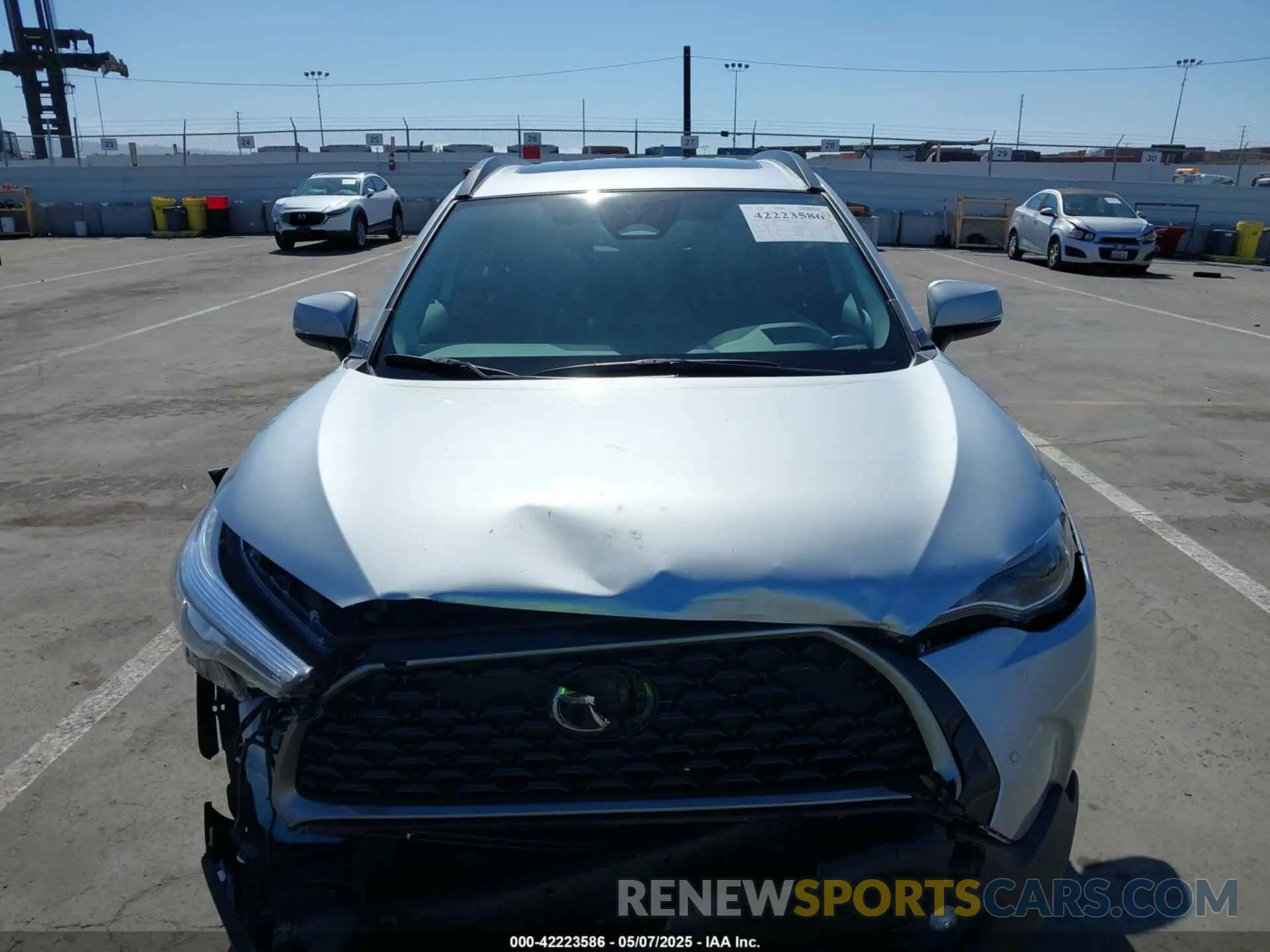 12 fotografías del automóvil dañado 7MUDAAAG9RV097523 TOYOTA COROLLA CROSS 2024