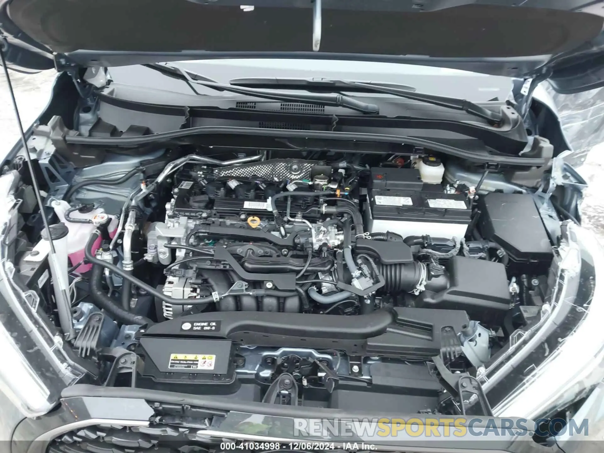 10 fotografías del automóvil dañado 7MUDAABG2RV111647 TOYOTA COROLLA CROSS 2024
