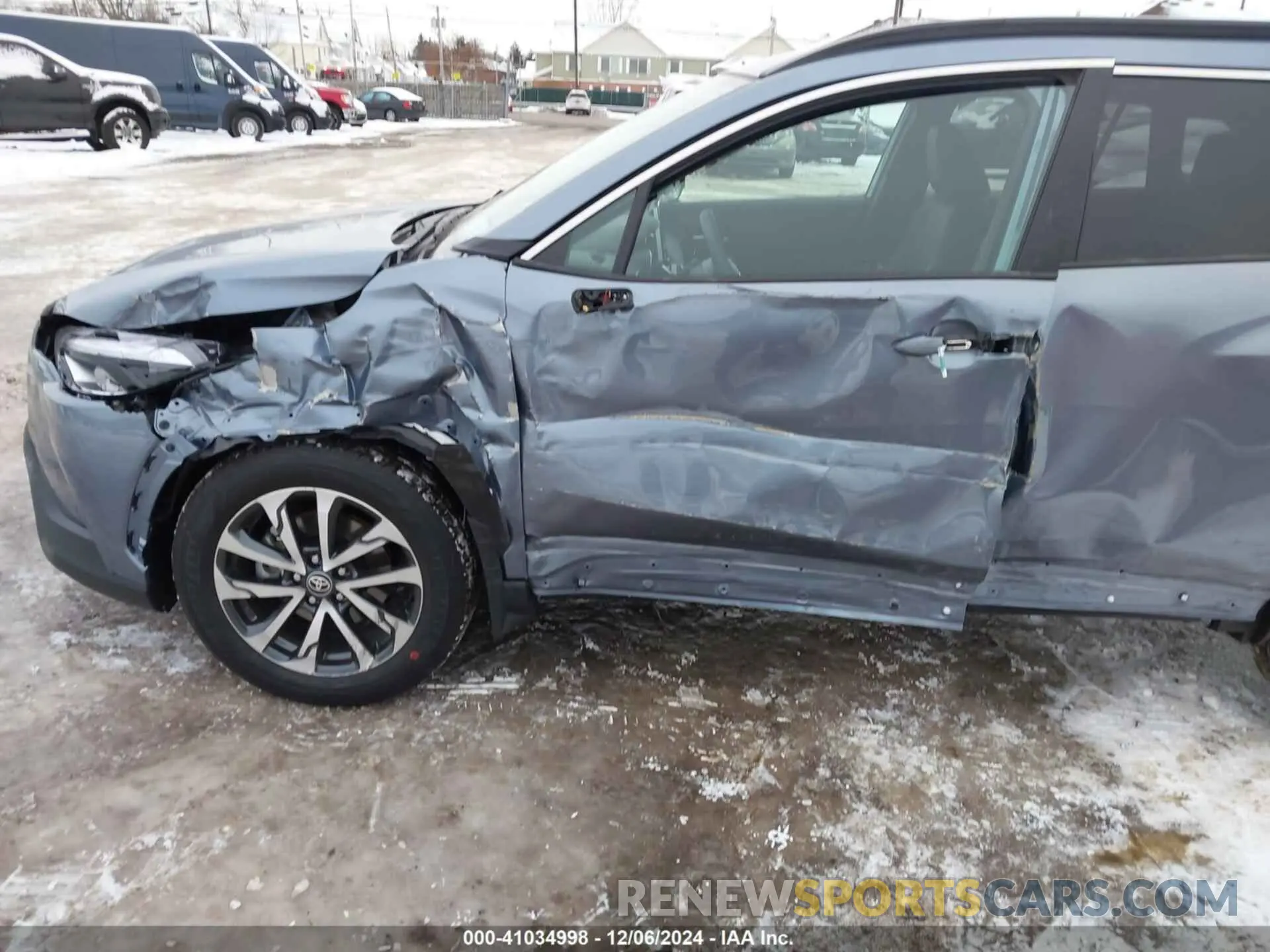 6 fotografías del automóvil dañado 7MUDAABG2RV111647 TOYOTA COROLLA CROSS 2024