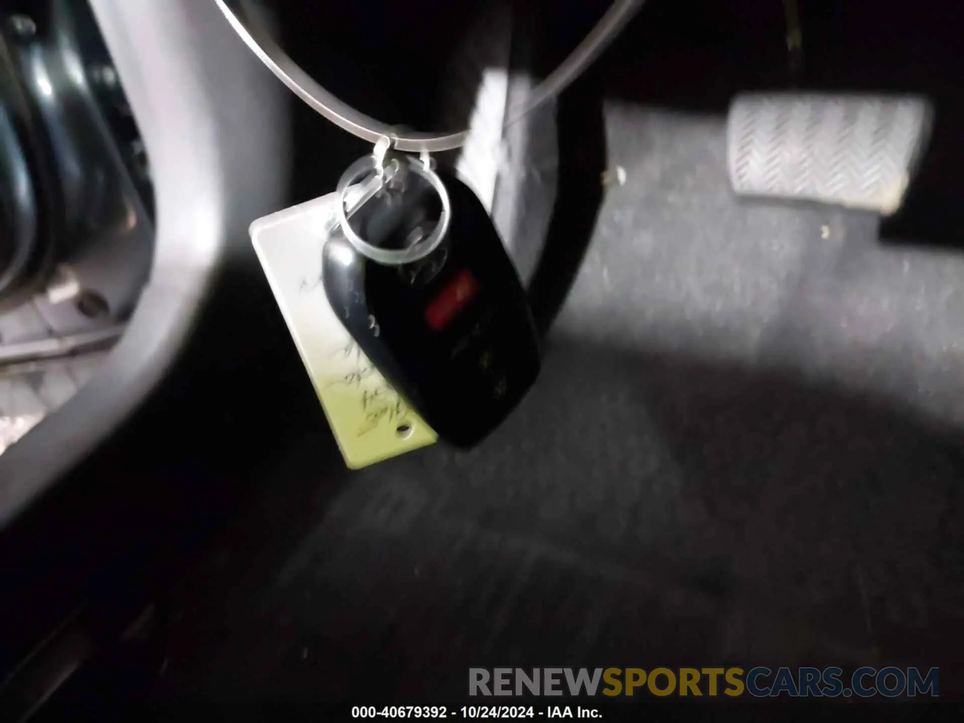 11 fotografías del automóvil dañado 7MUDAABG6RV097669 TOYOTA COROLLA CROSS 2024
