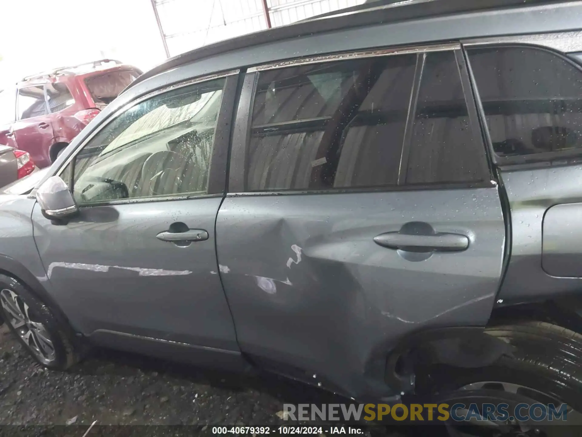 15 fotografías del automóvil dañado 7MUDAABG6RV097669 TOYOTA COROLLA CROSS 2024