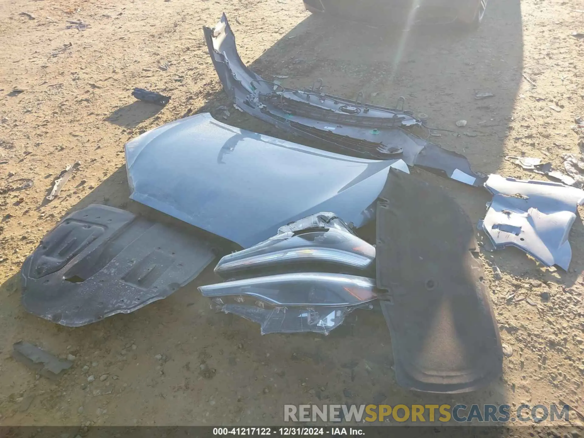 12 fotografías del automóvil dañado 7MUDAABG7RV095221 TOYOTA COROLLA CROSS 2024