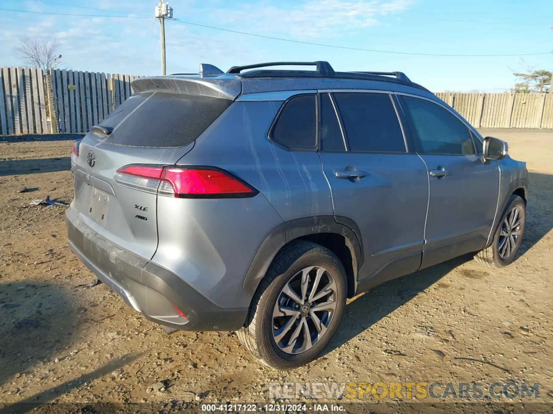 4 fotografías del automóvil dañado 7MUDAABG7RV095221 TOYOTA COROLLA CROSS 2024