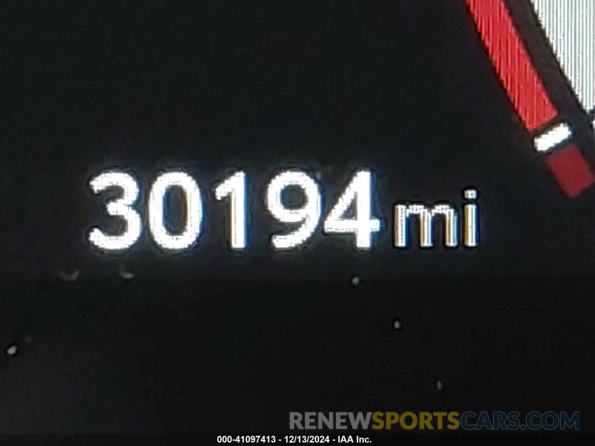 15 fotografías del automóvil dañado 7MUEAABG0RV081357 TOYOTA COROLLA CROSS 2024