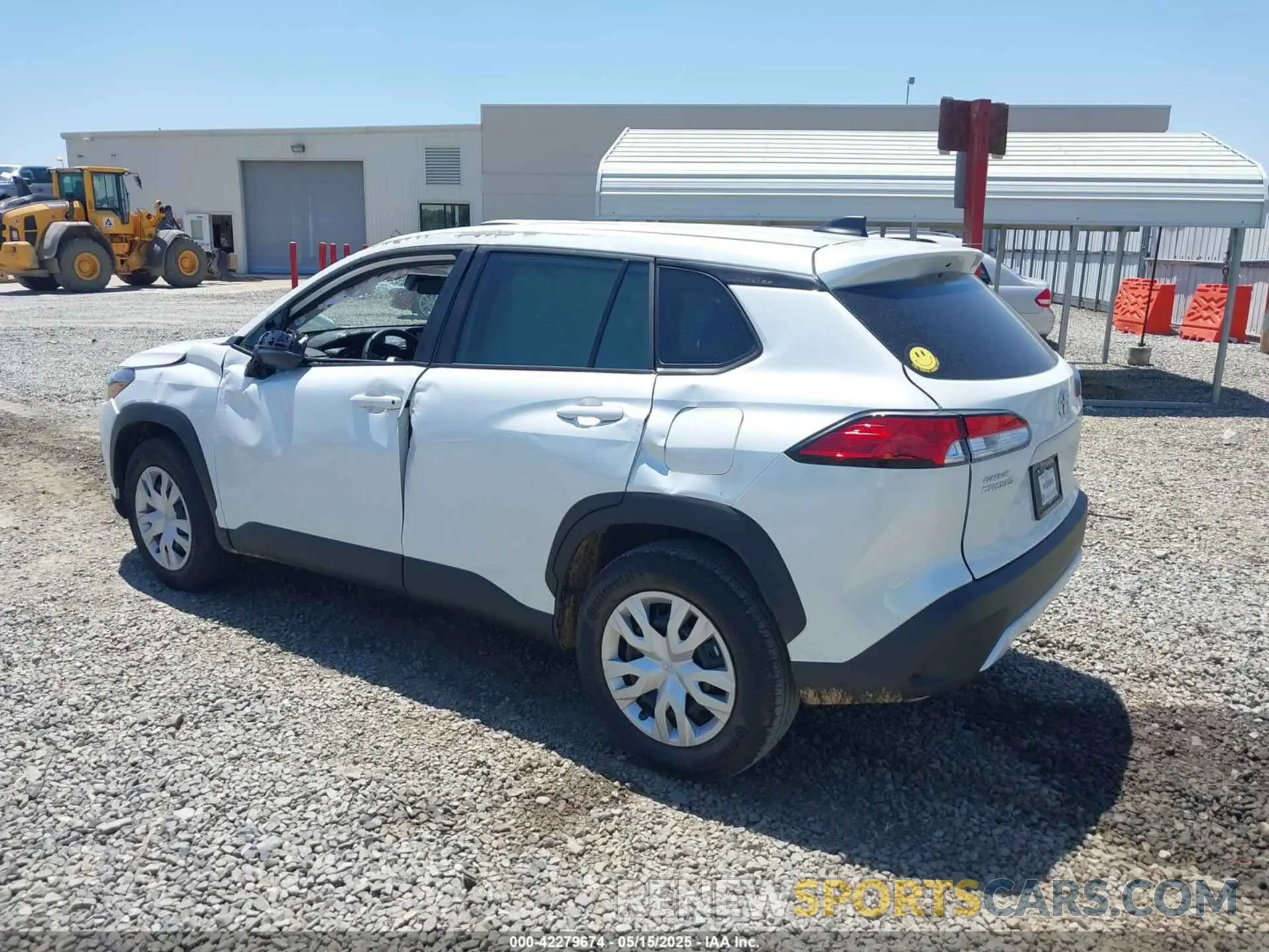 3 fotografías del automóvil dañado 7MUAAAAG6SV130860 TOYOTA COROLLA CROSS 2025
