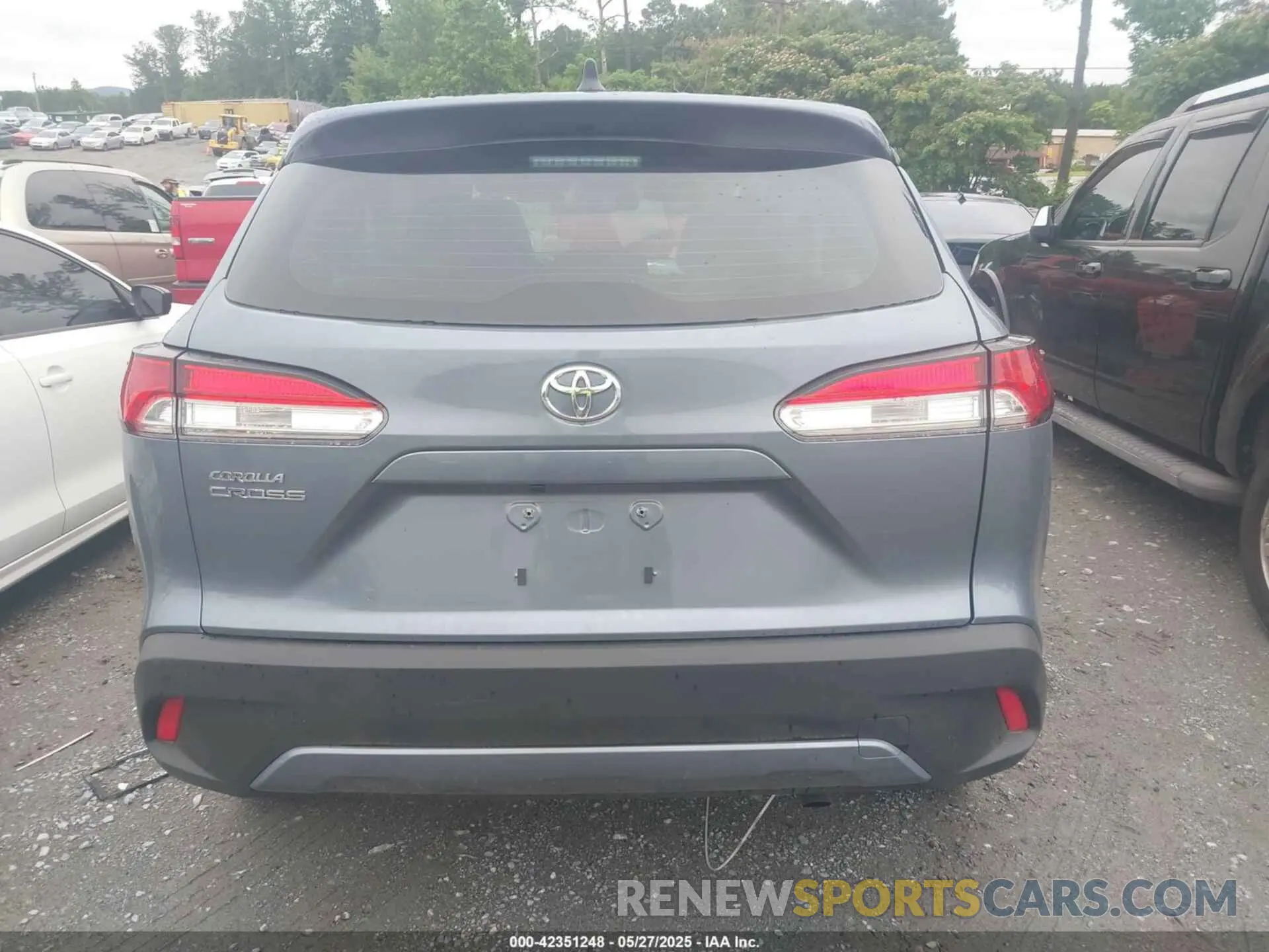 16 fotografías del automóvil dañado 7MUAAAAGXSV126472 TOYOTA COROLLA CROSS 2025