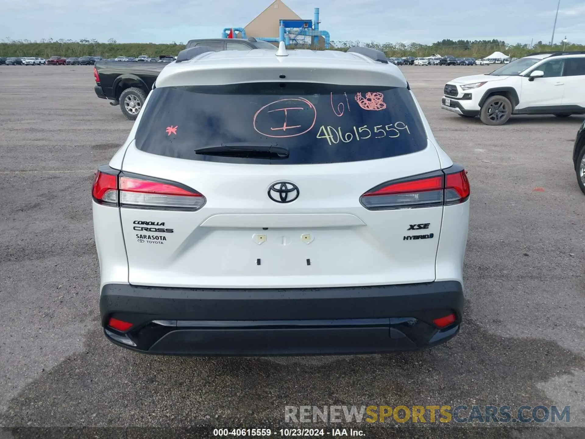 16 fotografías del automóvil dañado 7MUFBABG3PV016694 TOYOTA COROLLA CROSS HYBRID 2023