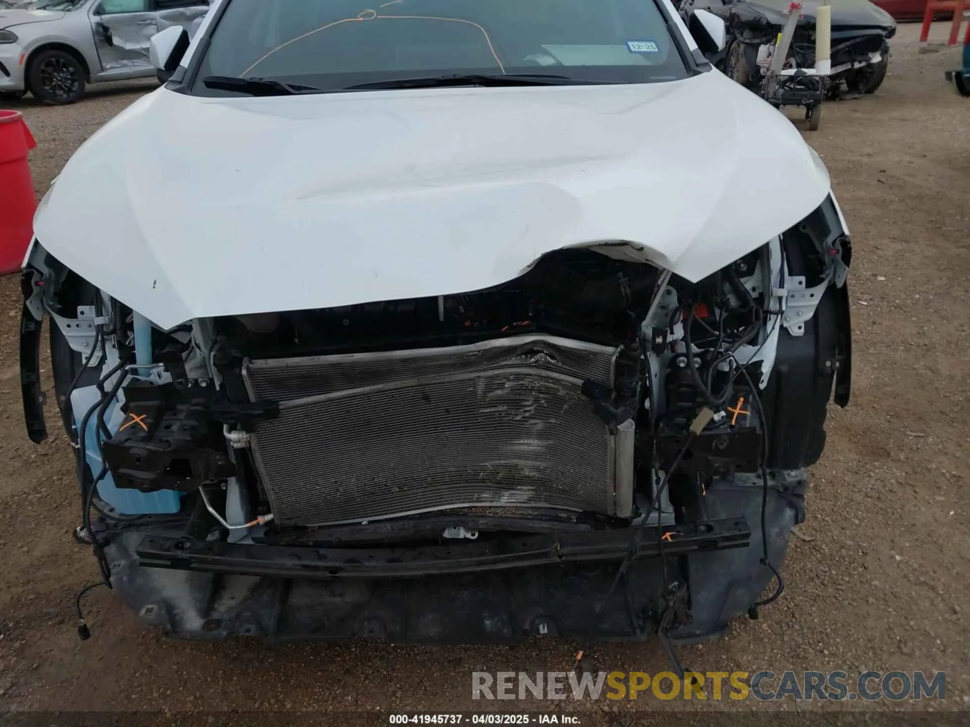 6 fotografías del automóvil dañado 7MUFBABG5RV020443 TOYOTA COROLLA CROSS HYBRID 2024