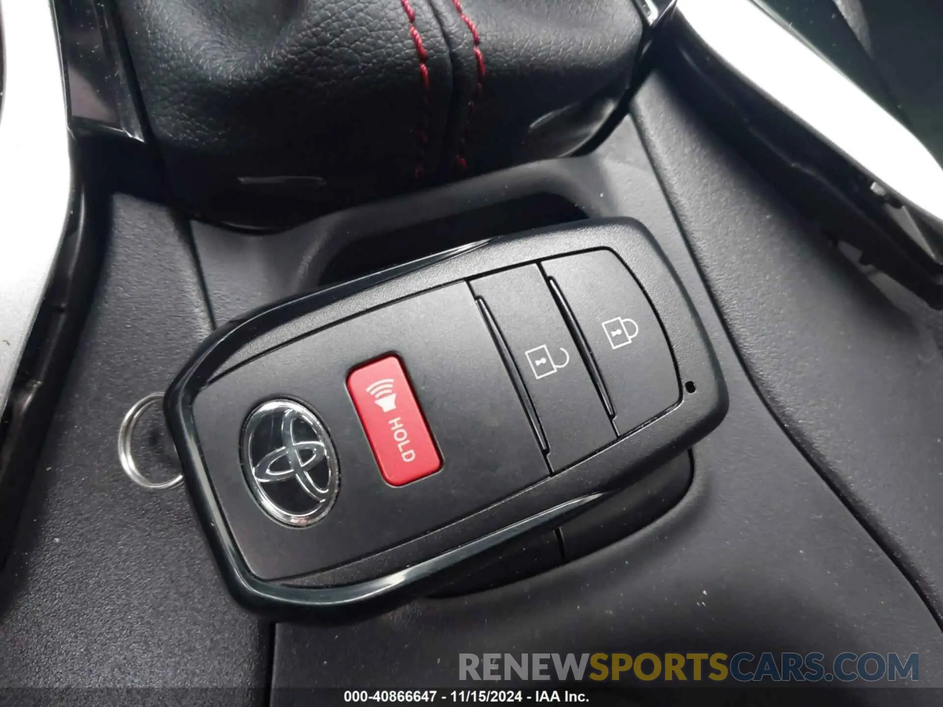 11 fotografías del automóvil dañado 7MUFBABG8RV054960 TOYOTA COROLLA CROSS HYBRID 2024