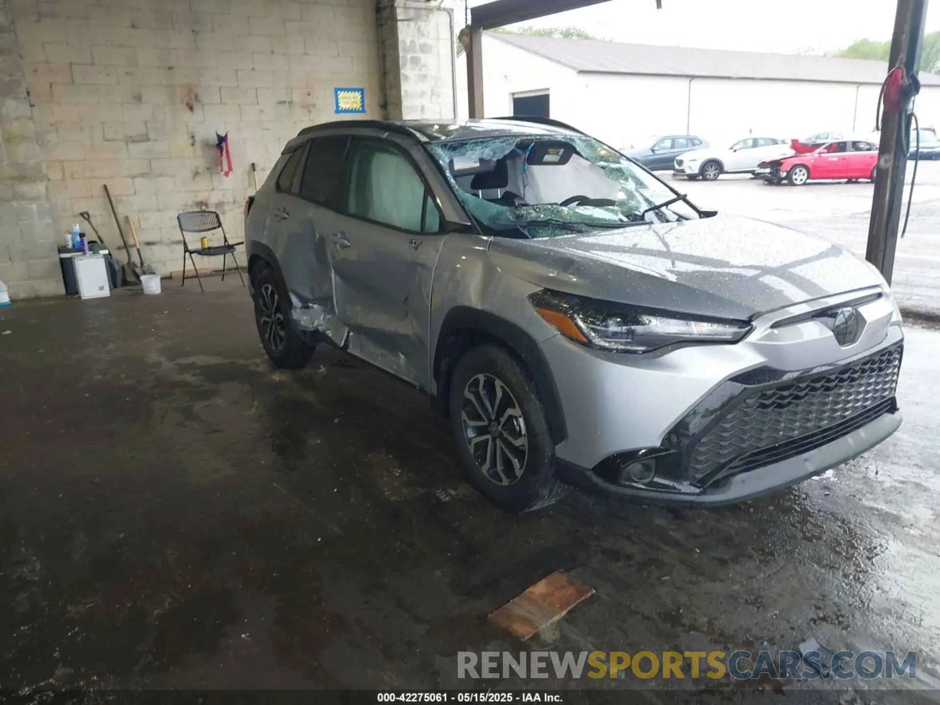 1 fotografías del automóvil dañado 7MUFBABG8RV062363 TOYOTA COROLLA CROSS HYBRID 2024