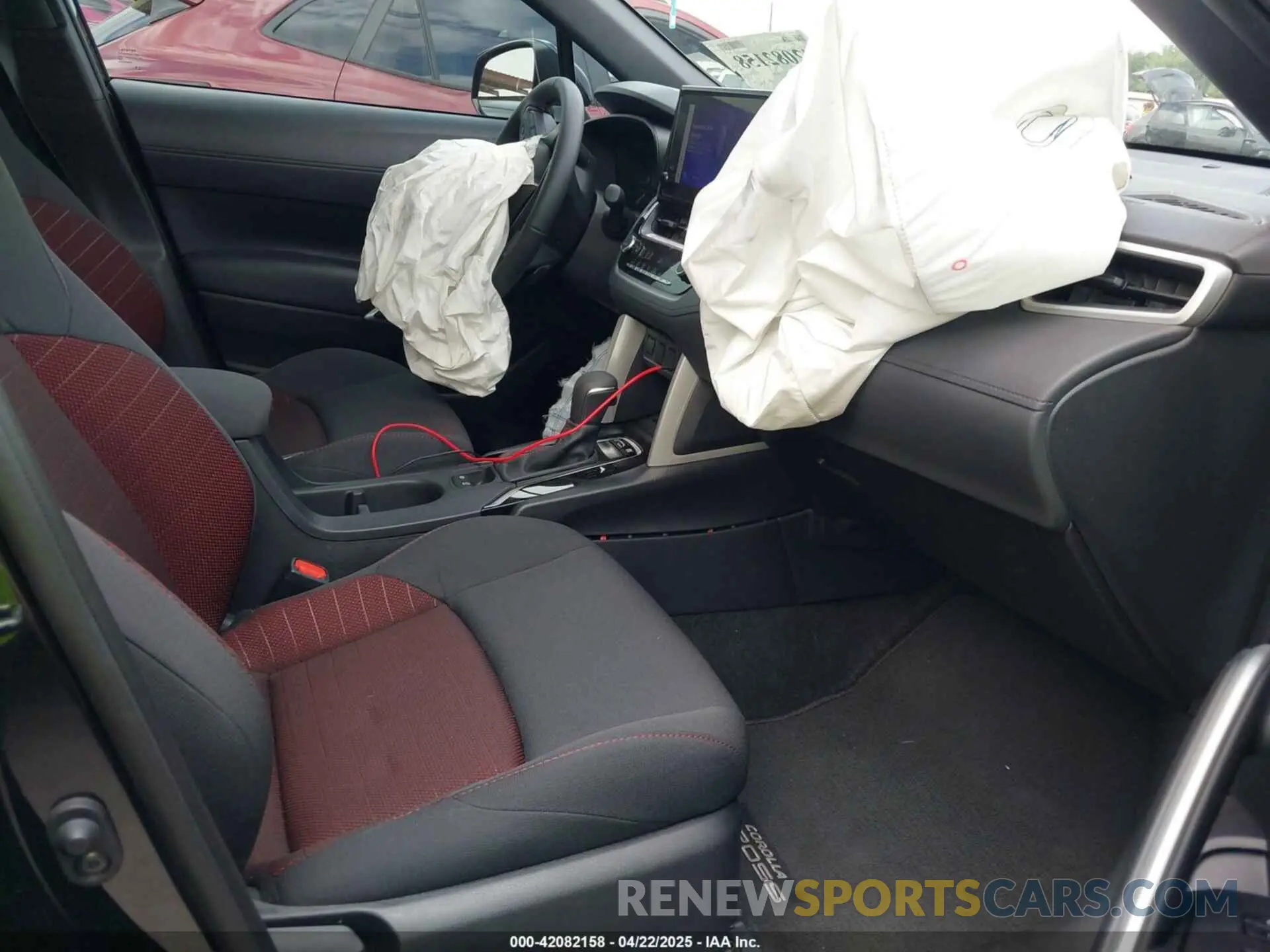 5 fotografías del automóvil dañado 7MUFBABG2SV069363 TOYOTA COROLLA CROSS HYBRID 2025