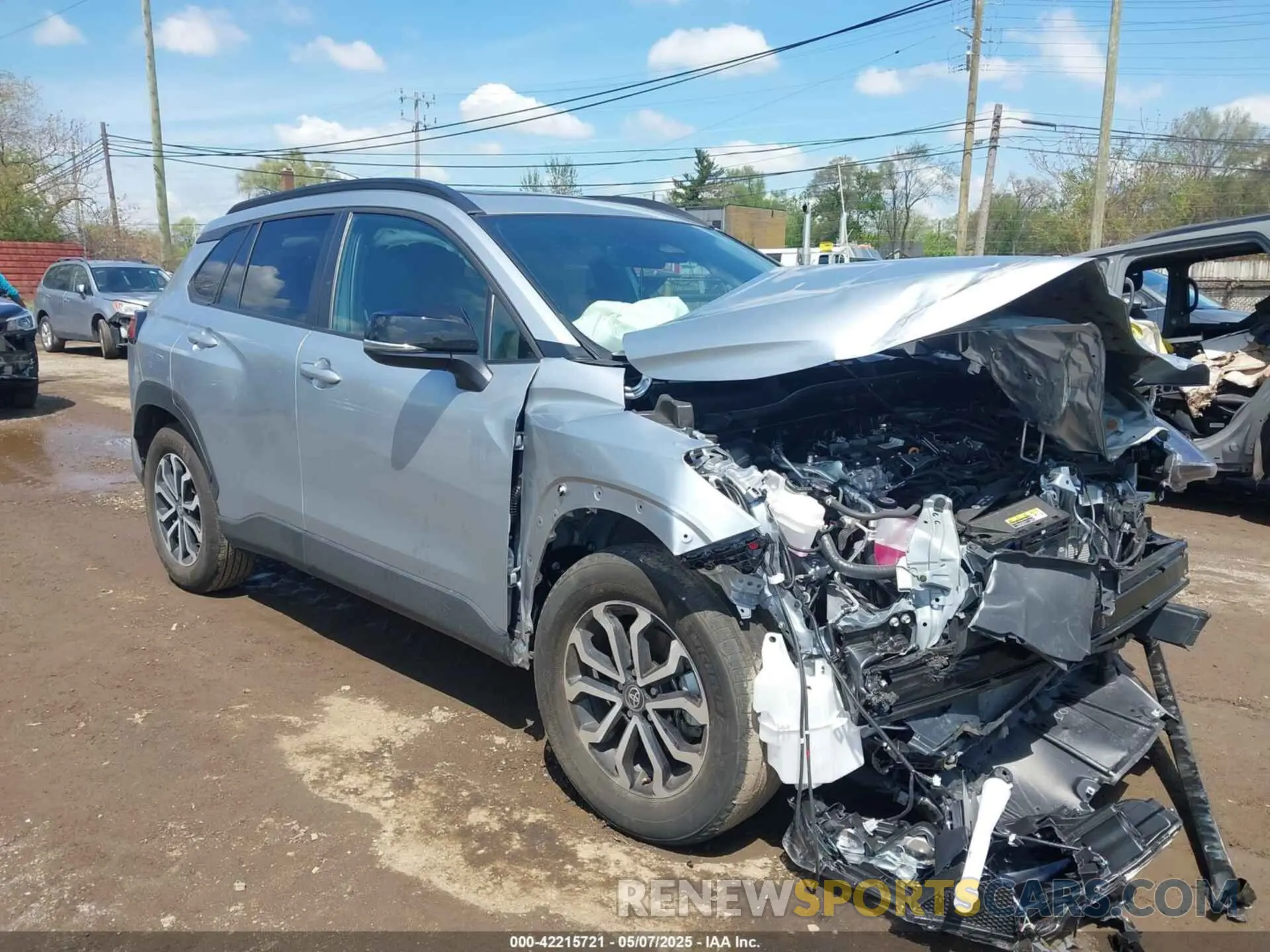 1 fotografías del automóvil dañado 7MUFBABG5SV072354 TOYOTA COROLLA CROSS HYBRID 2025