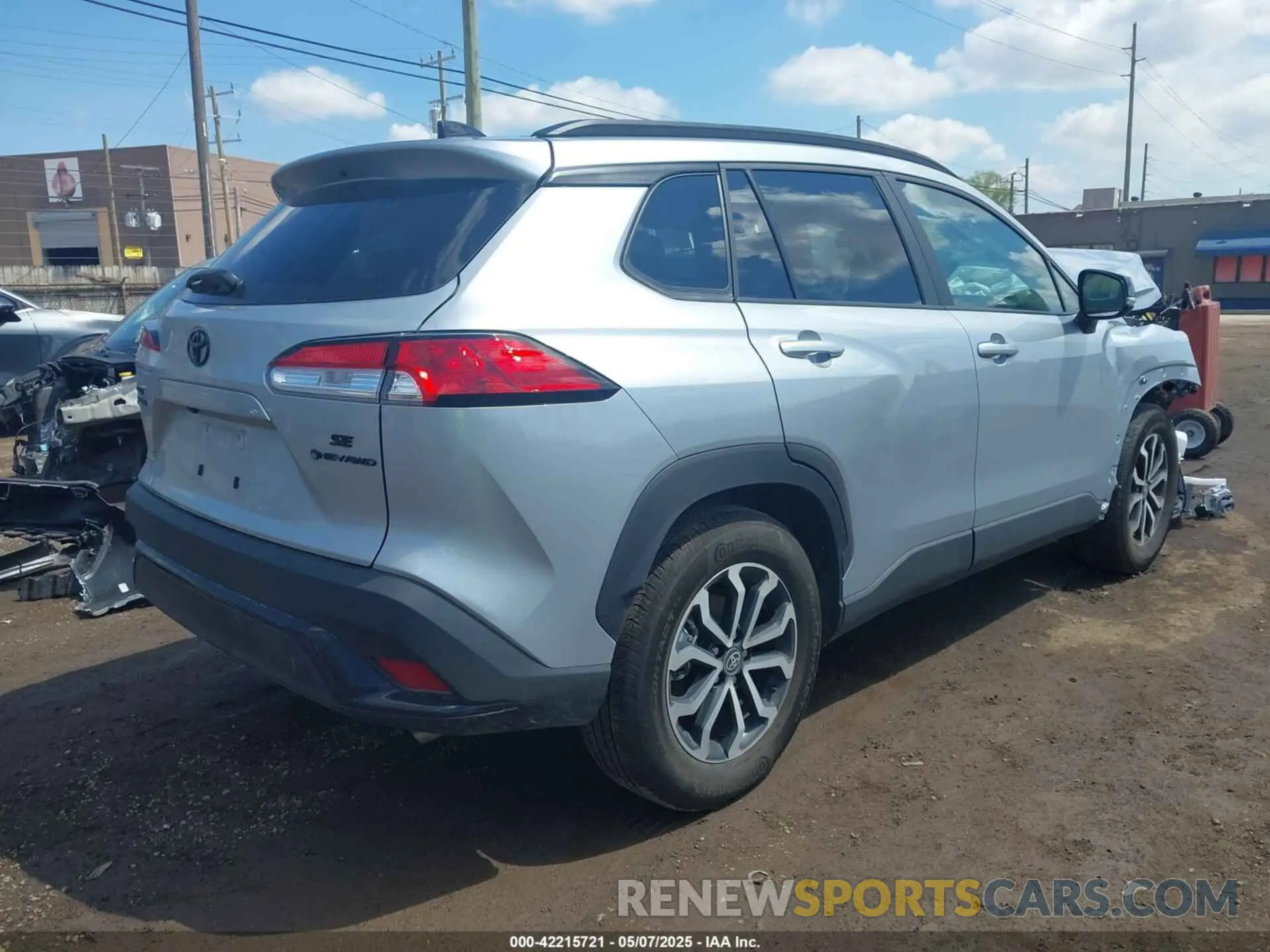4 fotografías del automóvil dañado 7MUFBABG5SV072354 TOYOTA COROLLA CROSS HYBRID 2025