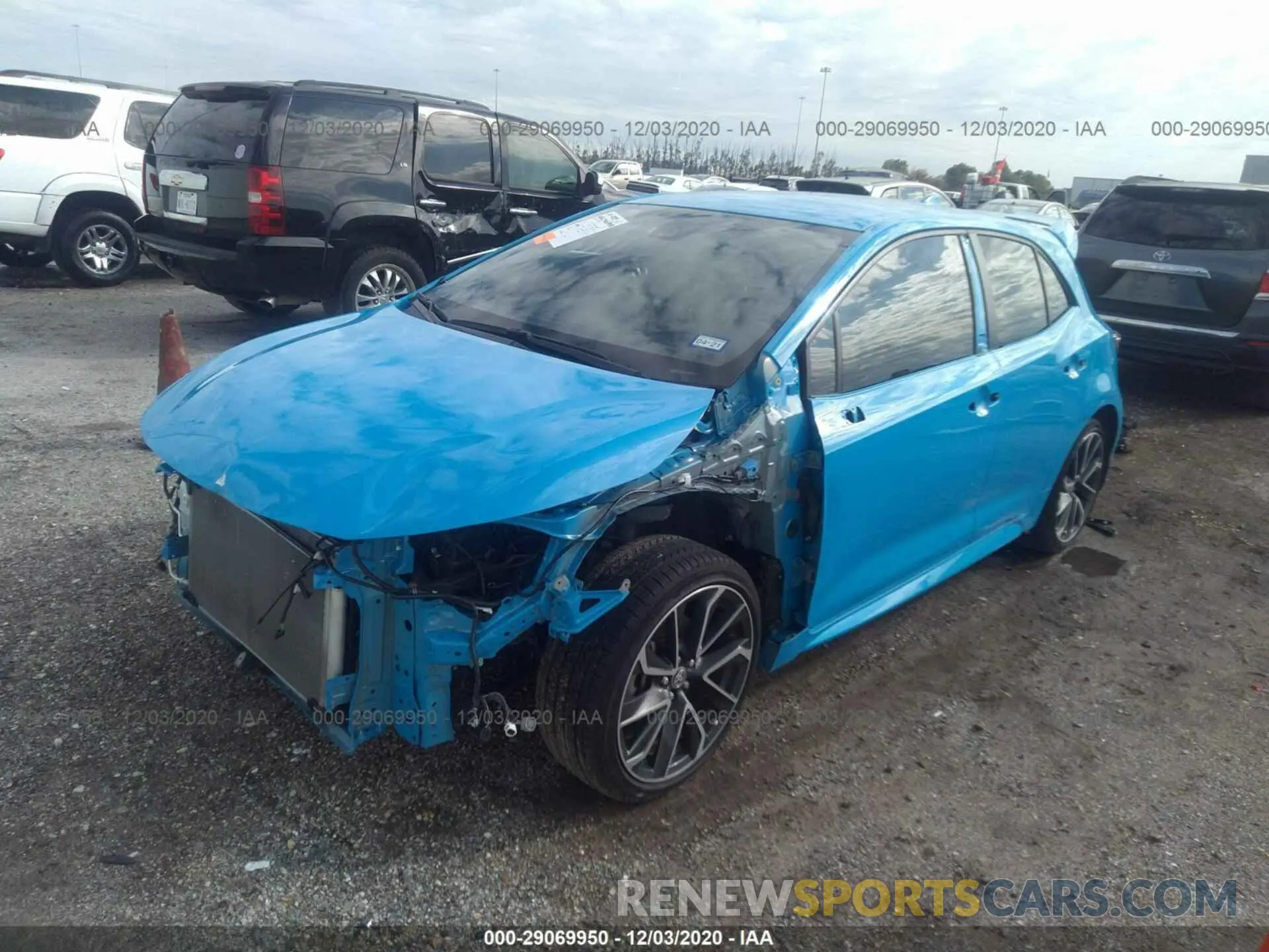 2 fotografías del automóvil dañado JTNK4RBE2K3045108 TOYOTA COROLLA HATCHBACK 2019