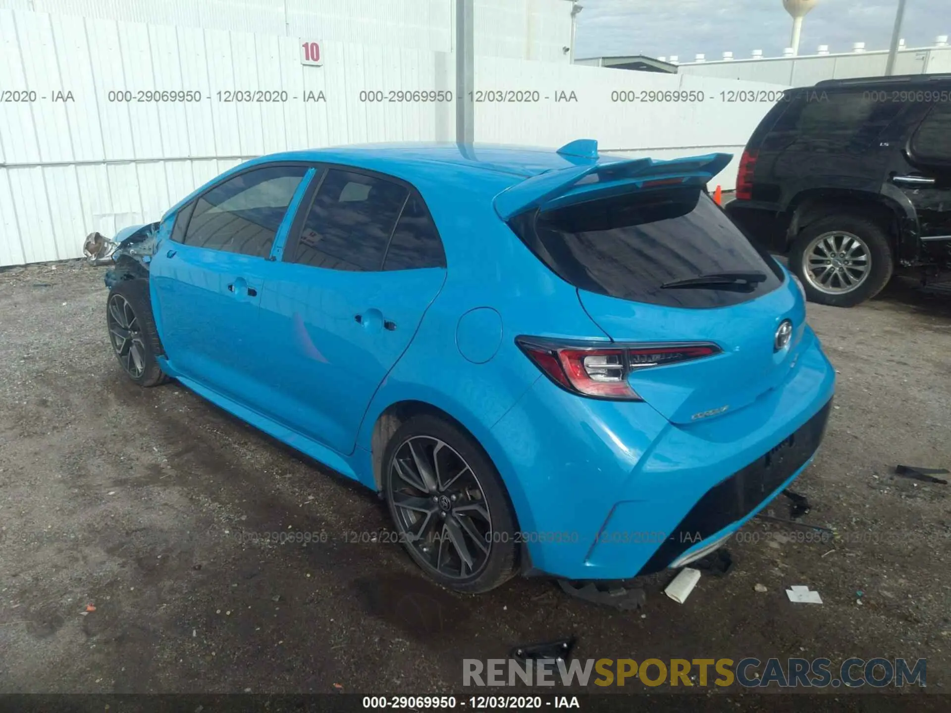 3 fotografías del automóvil dañado JTNK4RBE2K3045108 TOYOTA COROLLA HATCHBACK 2019