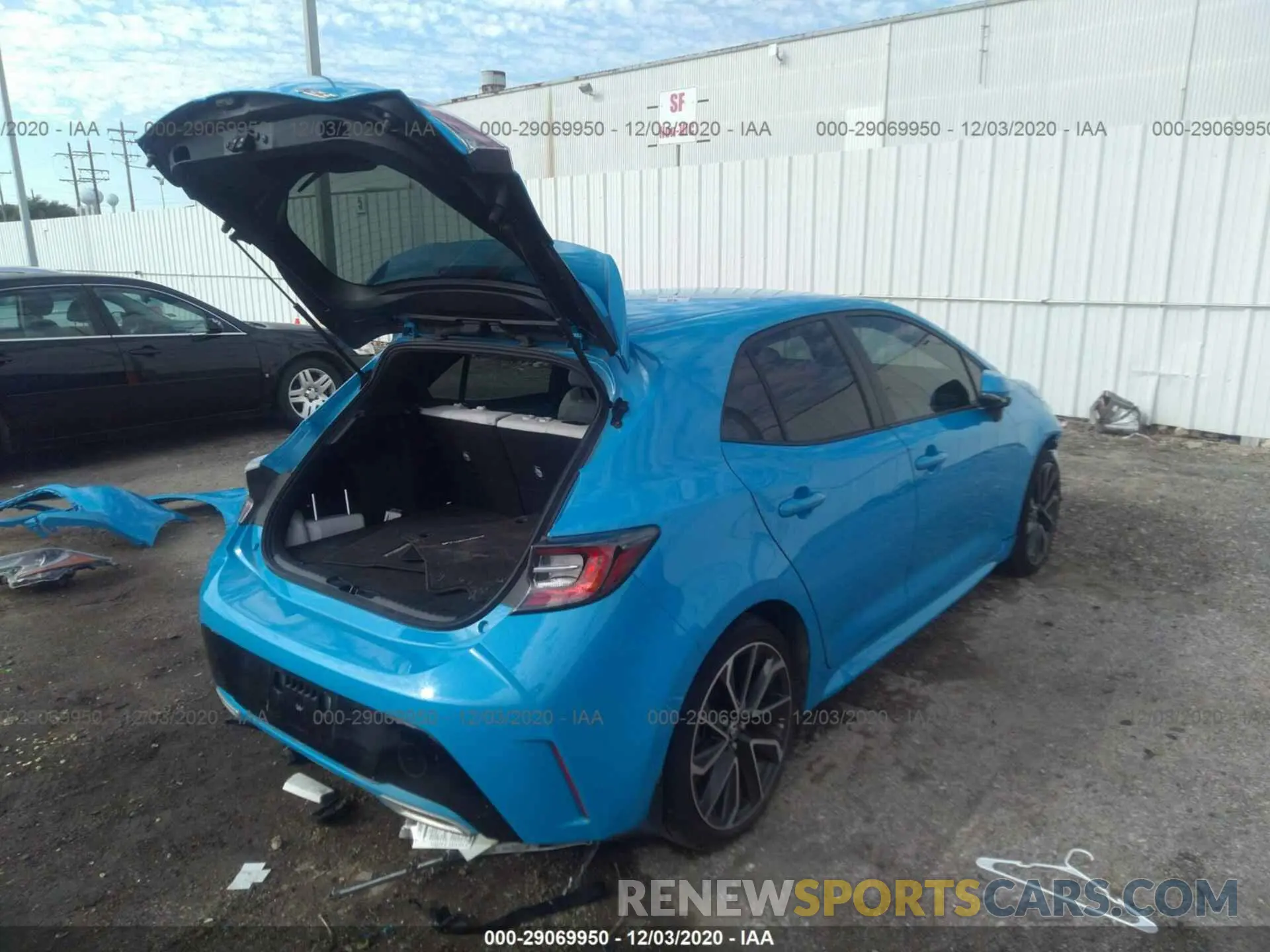 4 fotografías del automóvil dañado JTNK4RBE2K3045108 TOYOTA COROLLA HATCHBACK 2019