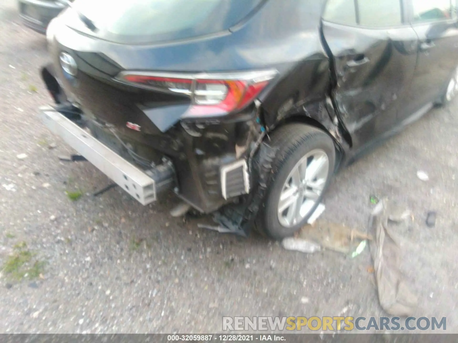 6 fotografías del automóvil dañado JTNK4RBE5K3044213 TOYOTA COROLLA HATCHBACK 2019