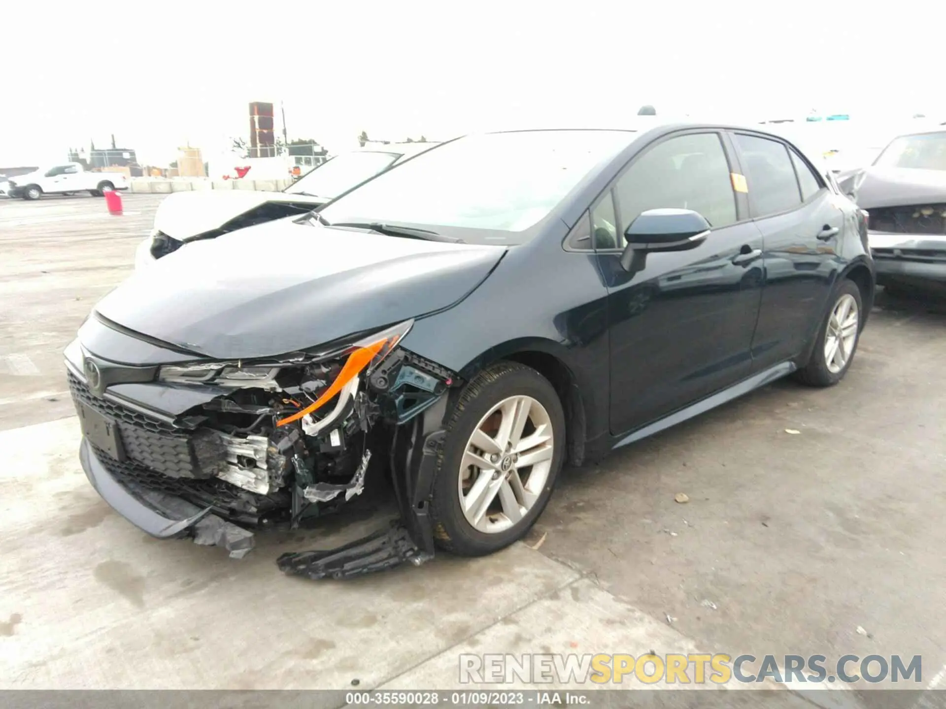 2 fotografías del automóvil dañado JTNK4RBE5K3063070 TOYOTA COROLLA HATCHBACK 2019