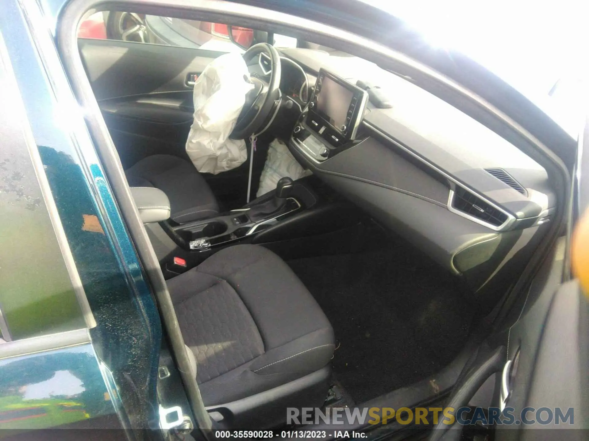 5 fotografías del automóvil dañado JTNK4RBE5K3063070 TOYOTA COROLLA HATCHBACK 2019