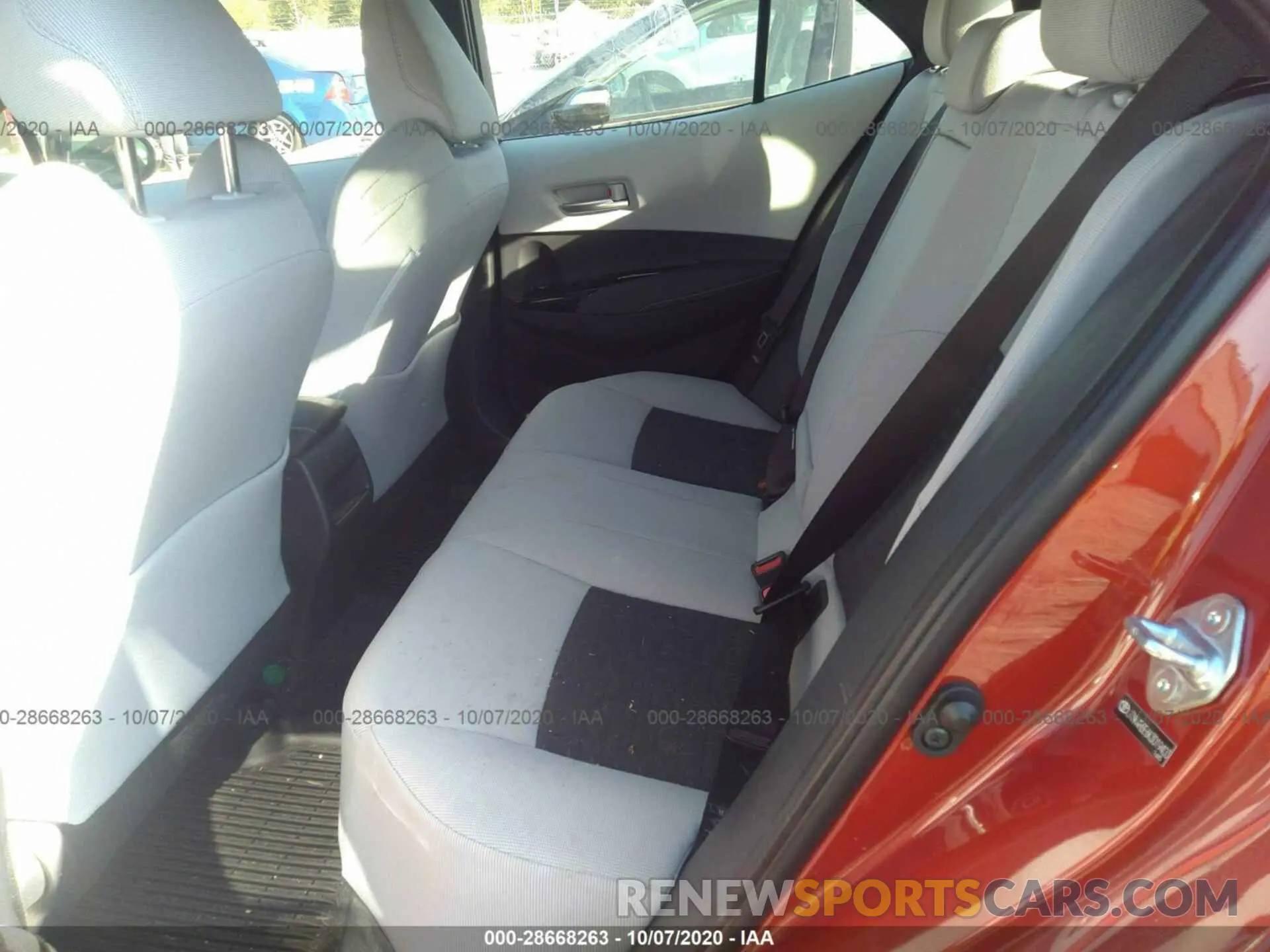 8 fotografías del automóvil dañado JTNK4RBE6K3019403 TOYOTA COROLLA HATCHBACK 2019
