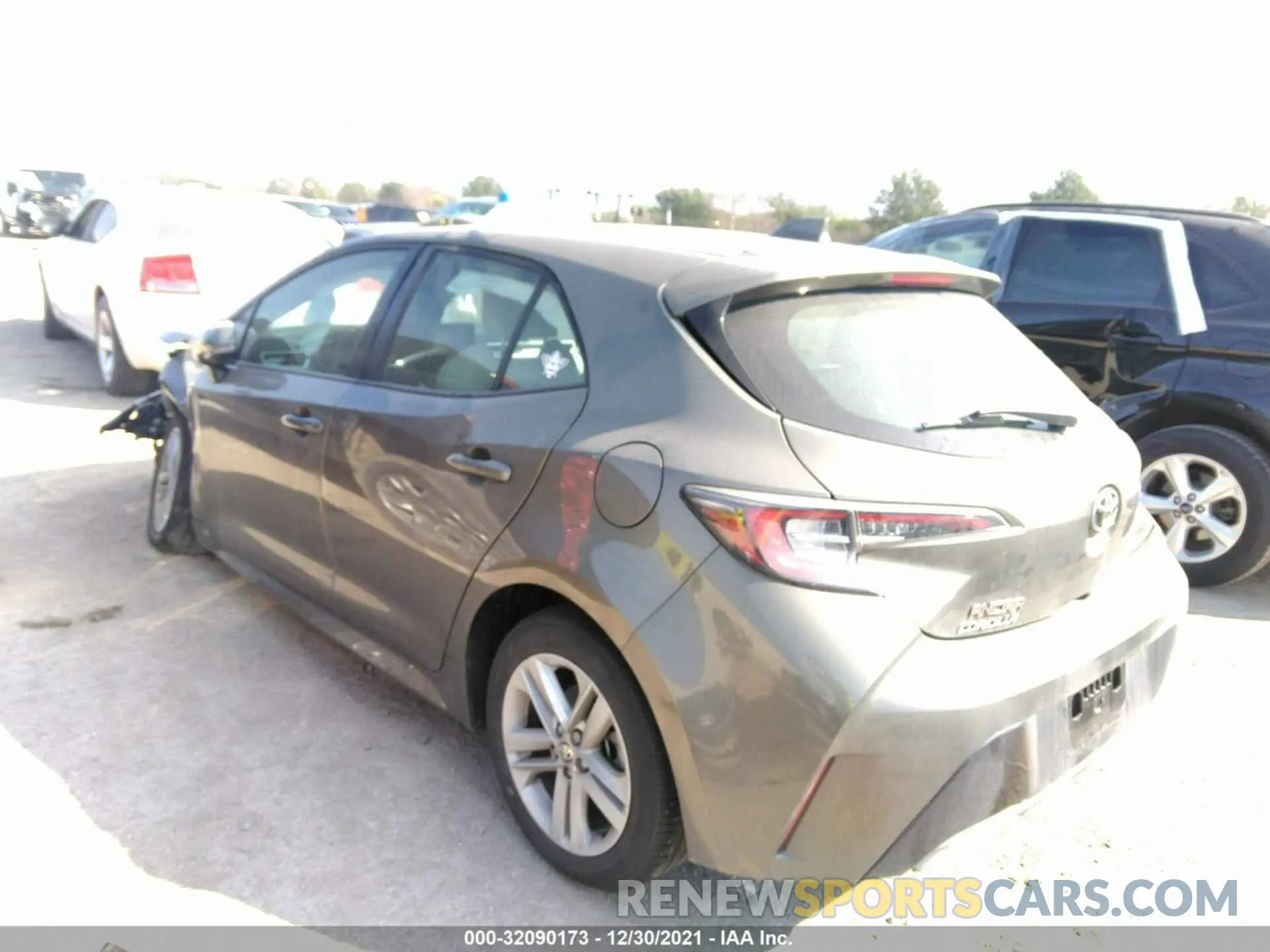 3 fotografías del automóvil dañado JTNK4RBE7K3012010 TOYOTA COROLLA HATCHBACK 2019