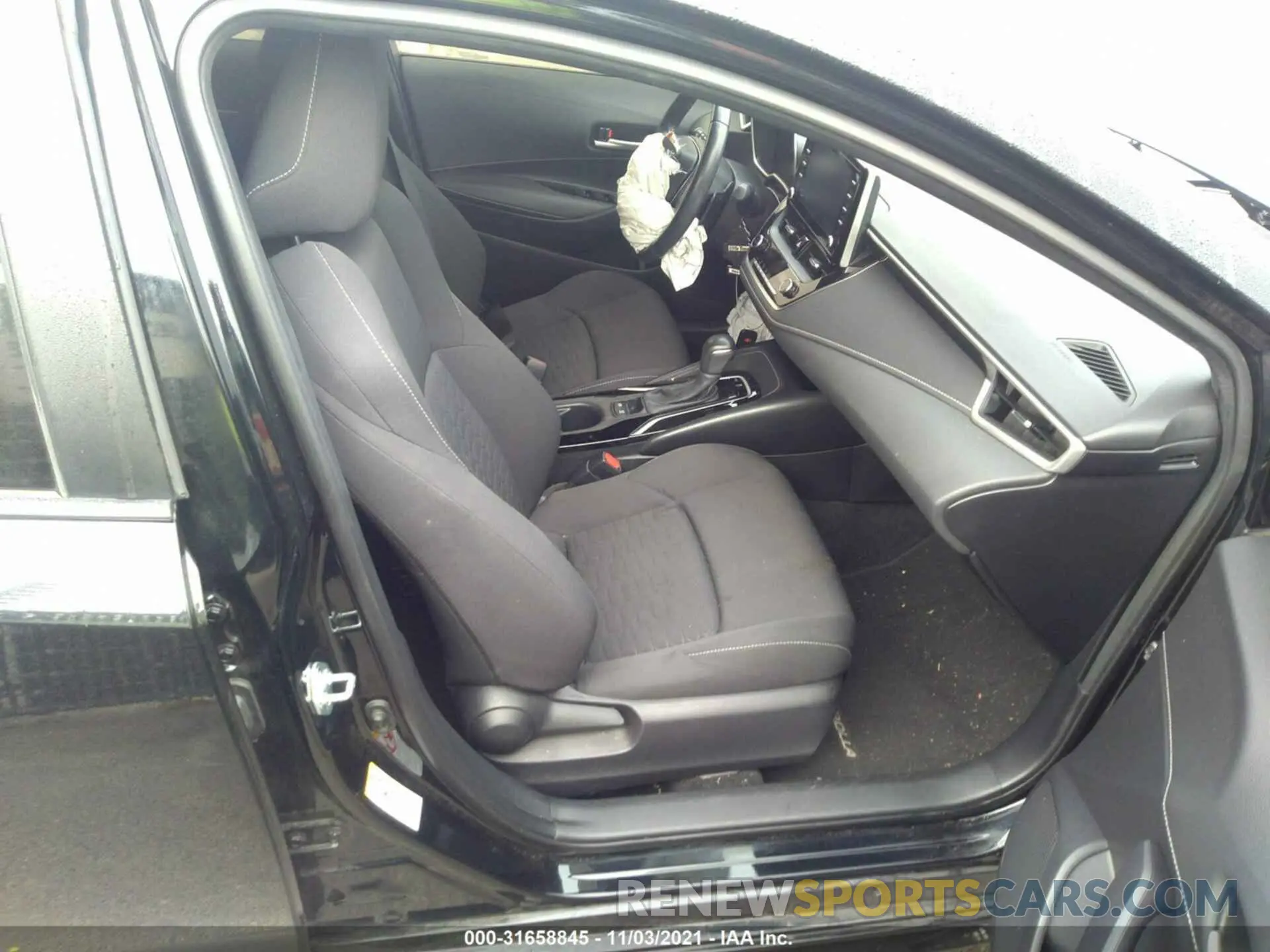 5 fotografías del automóvil dañado JTNK4RBE9K3025163 TOYOTA COROLLA HATCHBACK 2019