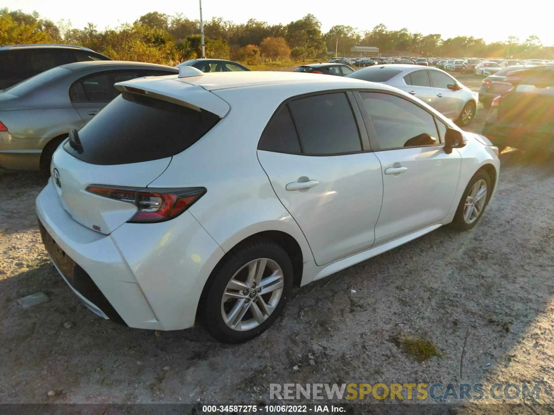 4 fotografías del automóvil dañado JTNB4RBE5L3096412 TOYOTA COROLLA HATCHBACK 2020