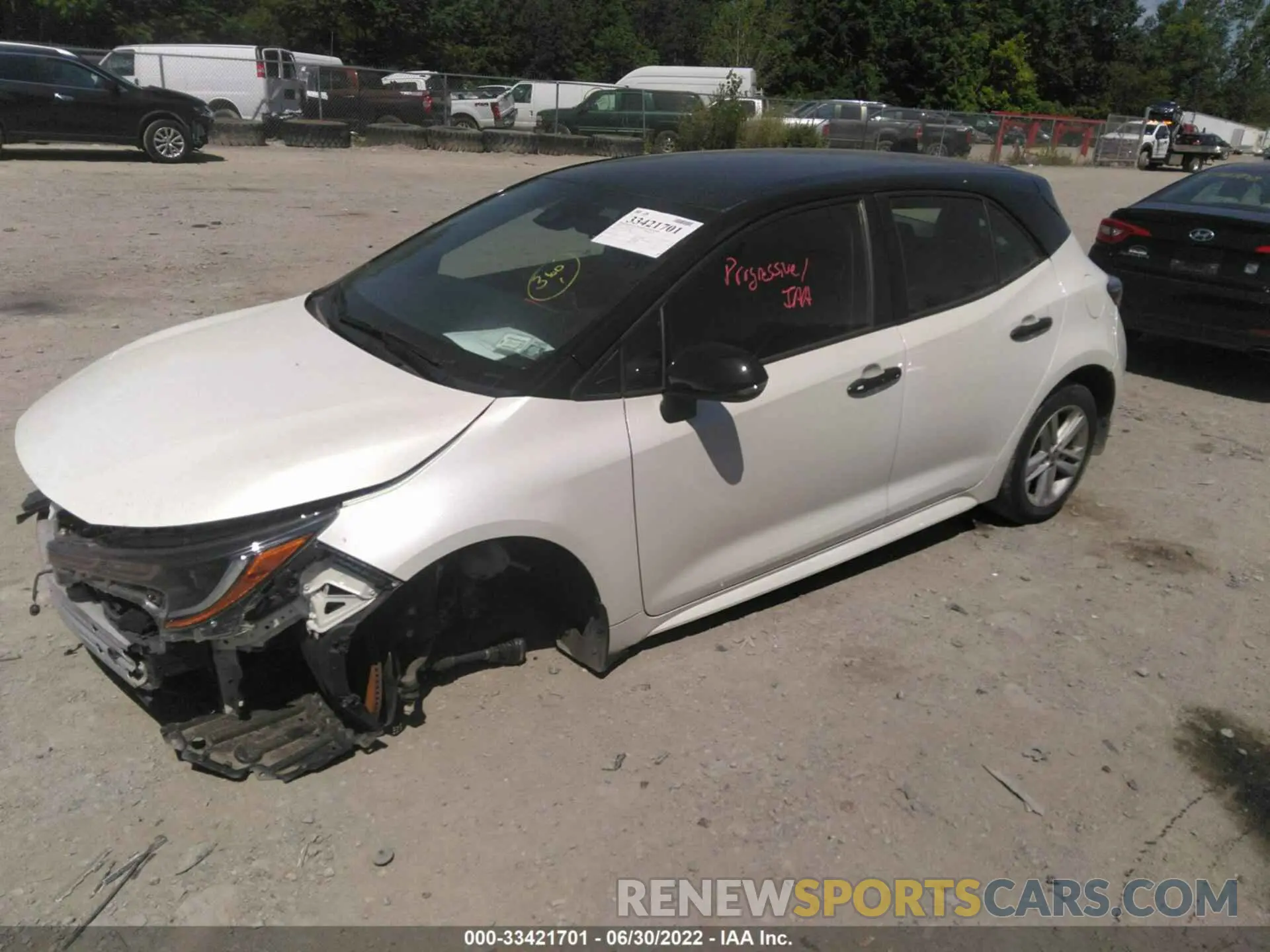2 fotografías del automóvil dañado JTND4RBE7L3100503 TOYOTA COROLLA HATCHBACK 2020