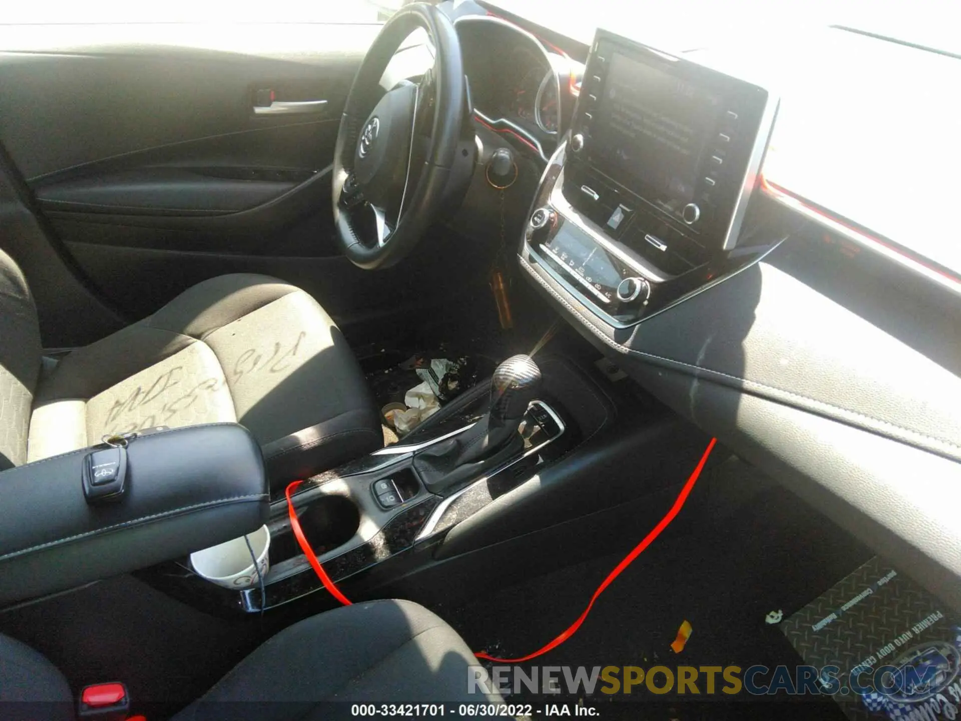 5 fotografías del automóvil dañado JTND4RBE7L3100503 TOYOTA COROLLA HATCHBACK 2020