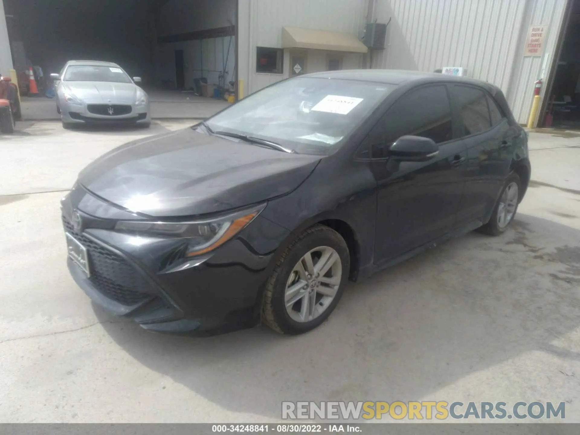 2 fotografías del automóvil dañado JTND4MBE6N3177322 TOYOTA COROLLA HATCHBACK 2022