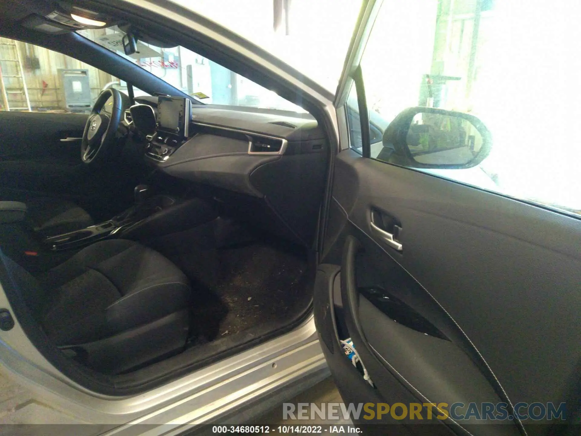 5 fotografías del automóvil dañado JTND4MBEXN3171166 TOYOTA COROLLA HATCHBACK 2022