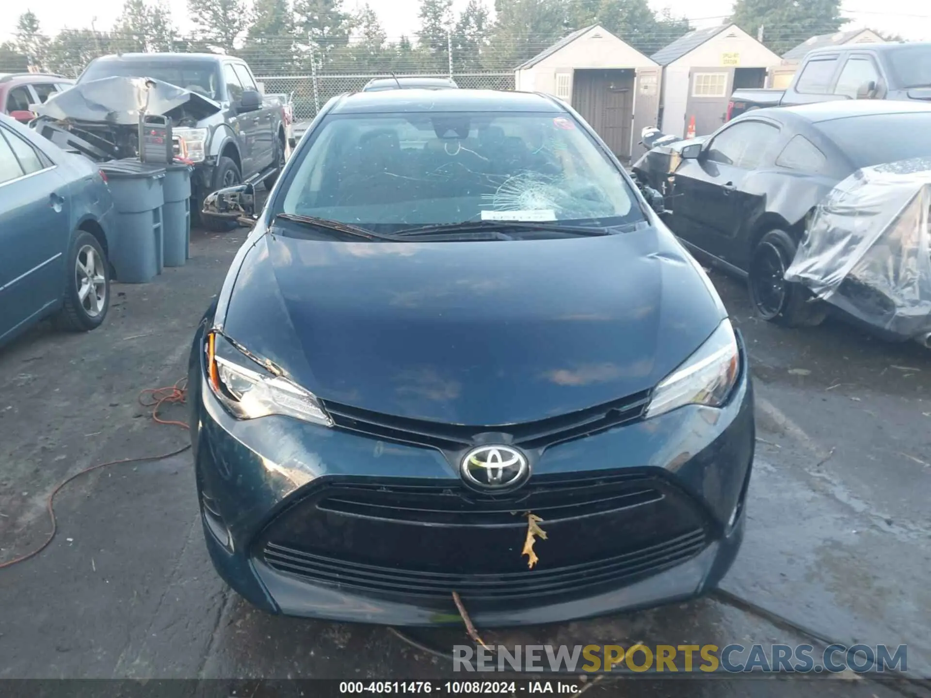 12 fotografías del automóvil dañado 5YFBURHE5KP949666 TOYOTA COROLLA LE W/CONTINU 2019