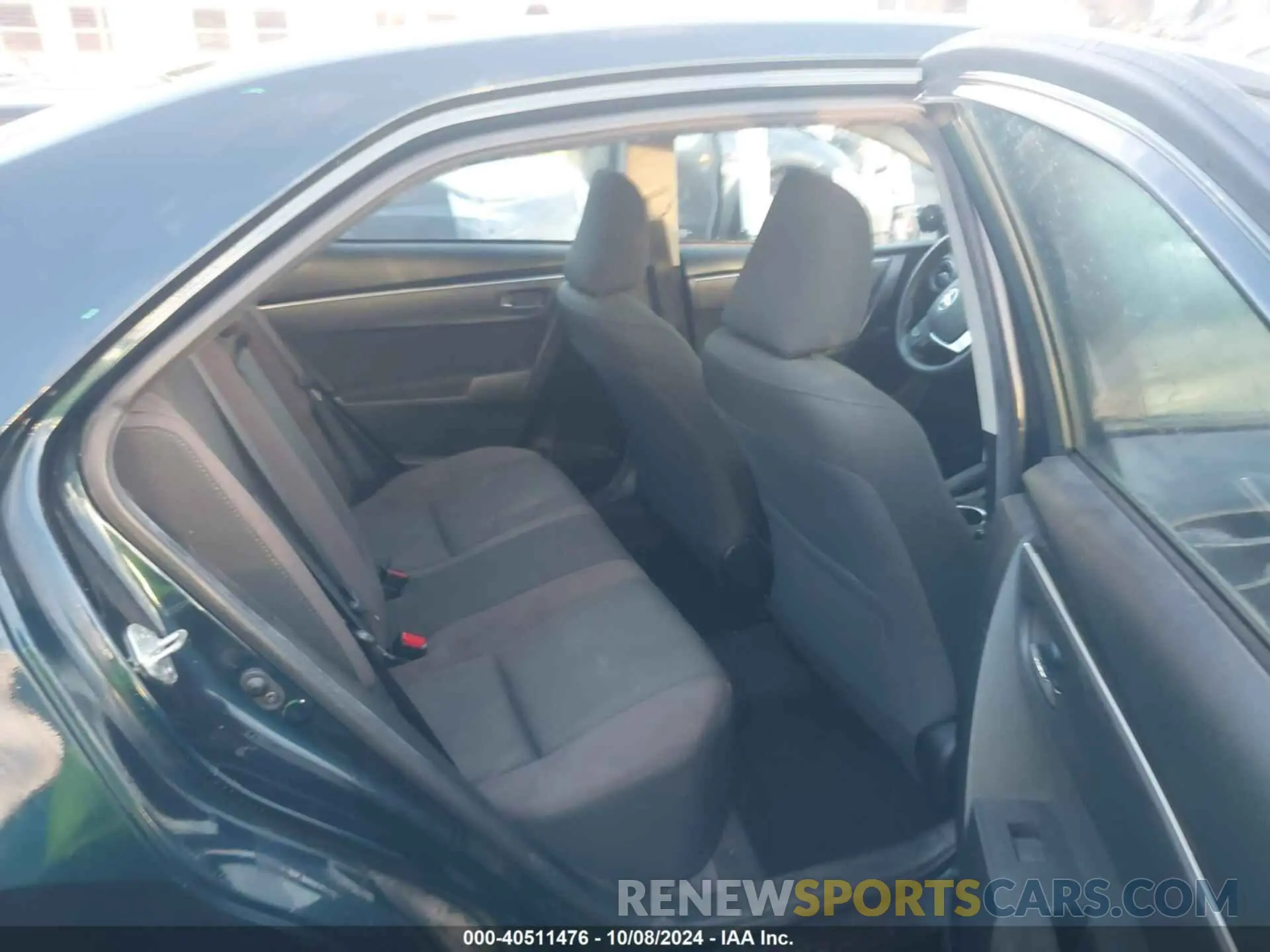 8 fotografías del automóvil dañado 5YFBURHE5KP949666 TOYOTA COROLLA LE W/CONTINU 2019