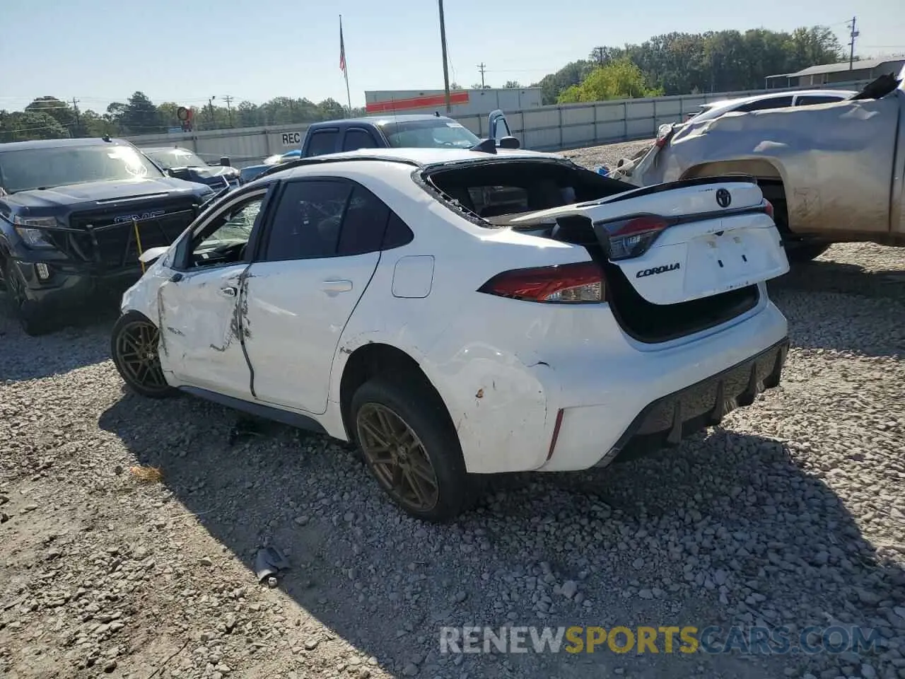 2 fotografías del automóvil dañado 5YFB4MCE4RP203942 TOYOTA COROLLA NI 2024