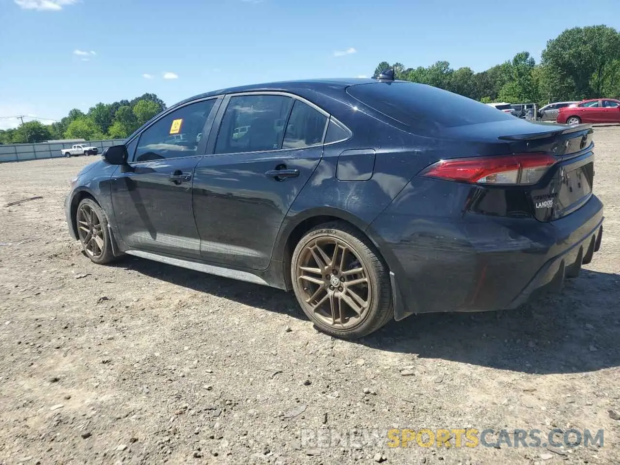 2 fotografías del automóvil dañado 5YFB4MCE5RP174824 TOYOTA COROLLA NI 2024