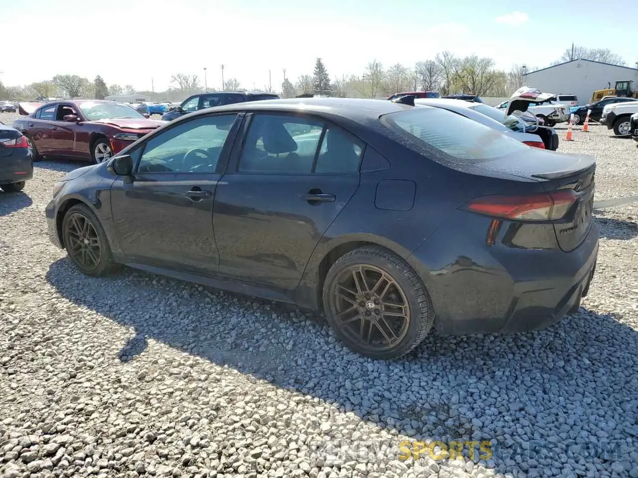 2 fotografías del automóvil dañado 5YFB4MCE8RP190113 TOYOTA COROLLA NI 2024