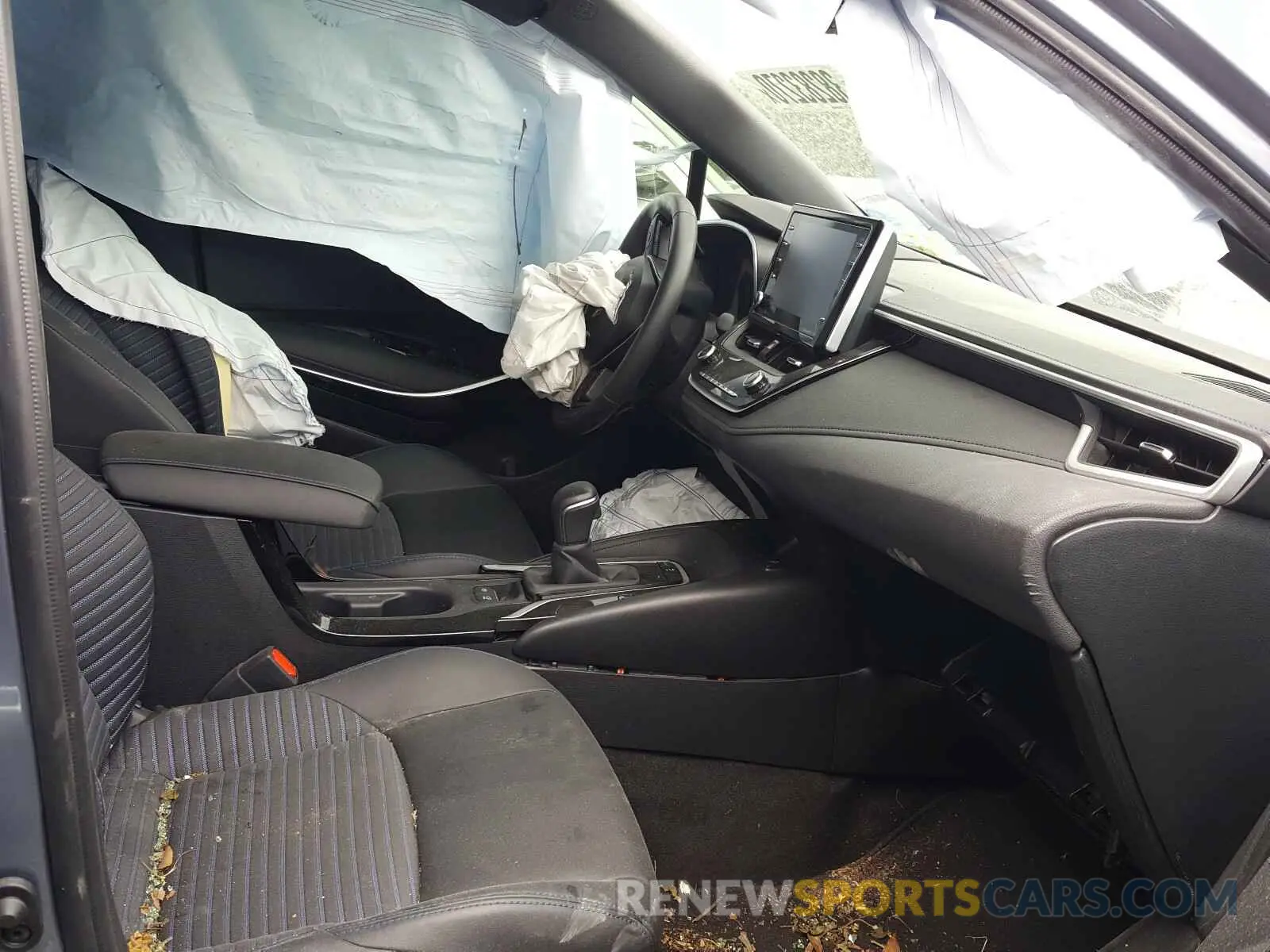 5 fotografías del automóvil dañado JTDT4RCE4LJ040786 TOYOTA COROLLA XS 2020
