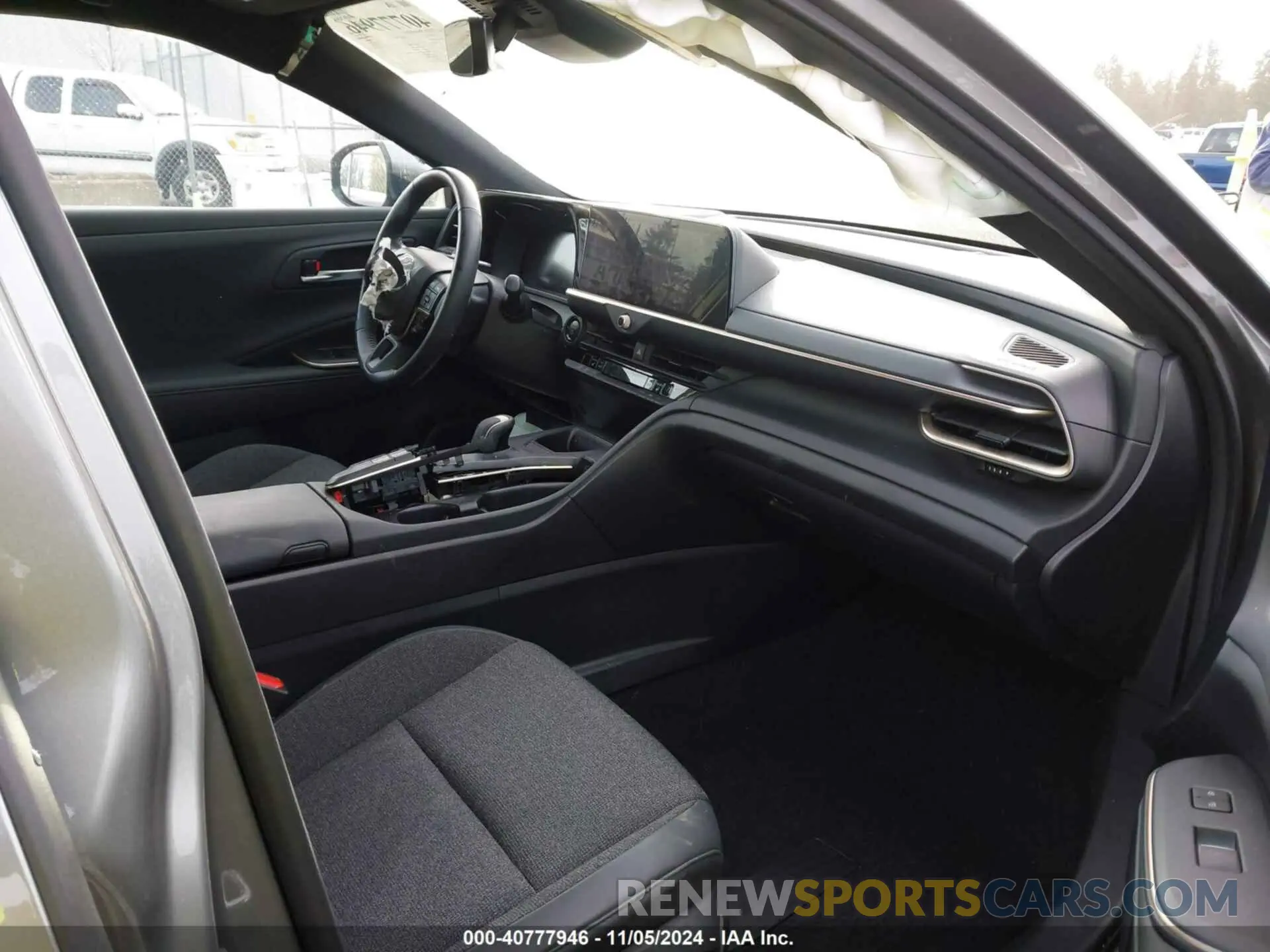 5 fotografías del automóvil dañado JTDAAAAF0P3000499 TOYOTA CROWN 2023