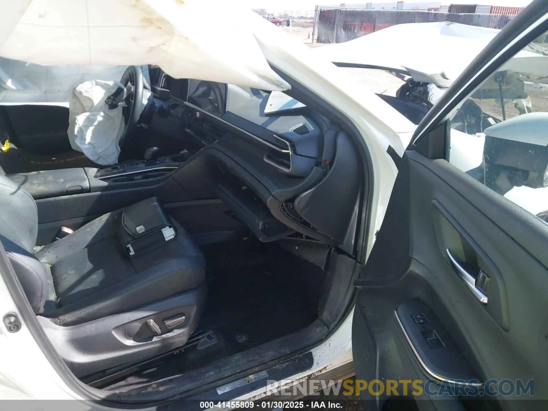5 fotografías del automóvil dañado JTDAAAAF1P3016078 TOYOTA CROWN 2023
