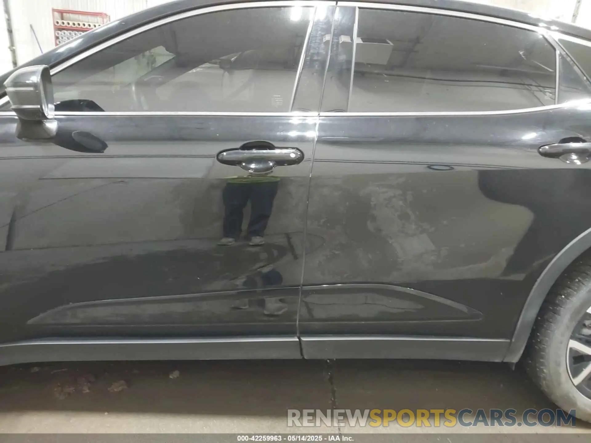 15 fotografías del automóvil dañado JTDAAAAF2P3010788 TOYOTA CROWN 2023