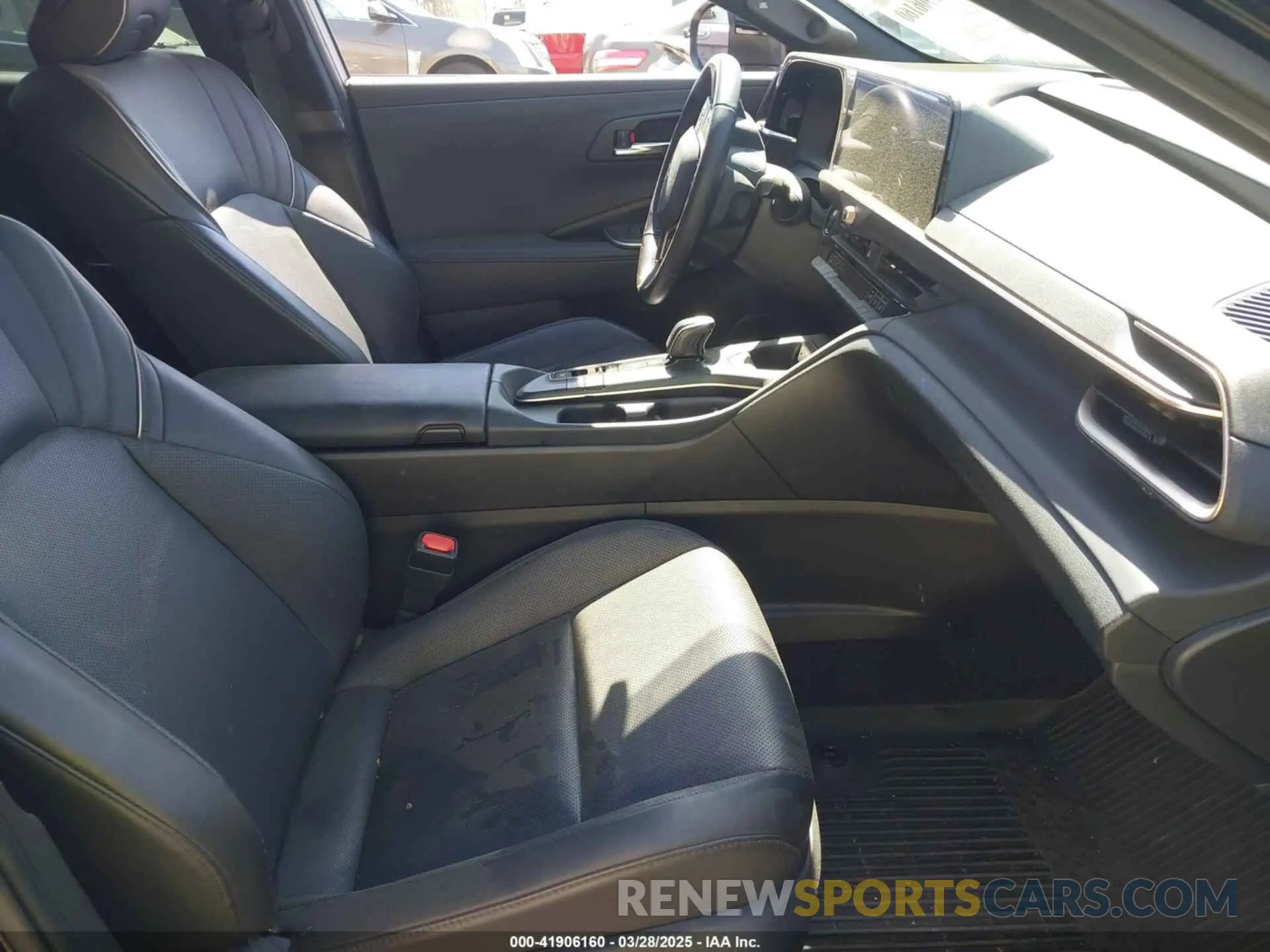 5 fotografías del automóvil dañado JTDAAAAF2P3012606 TOYOTA CROWN 2023
