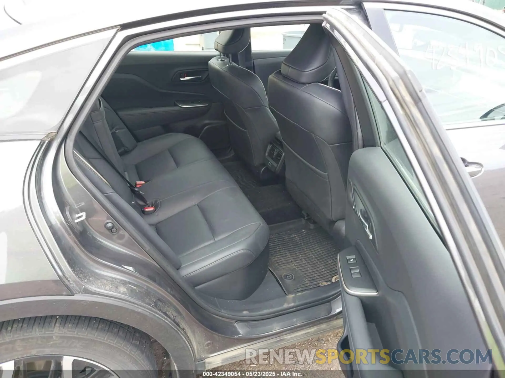 8 fotografías del automóvil dañado JTDAAAAF4P3005902 TOYOTA CROWN 2023