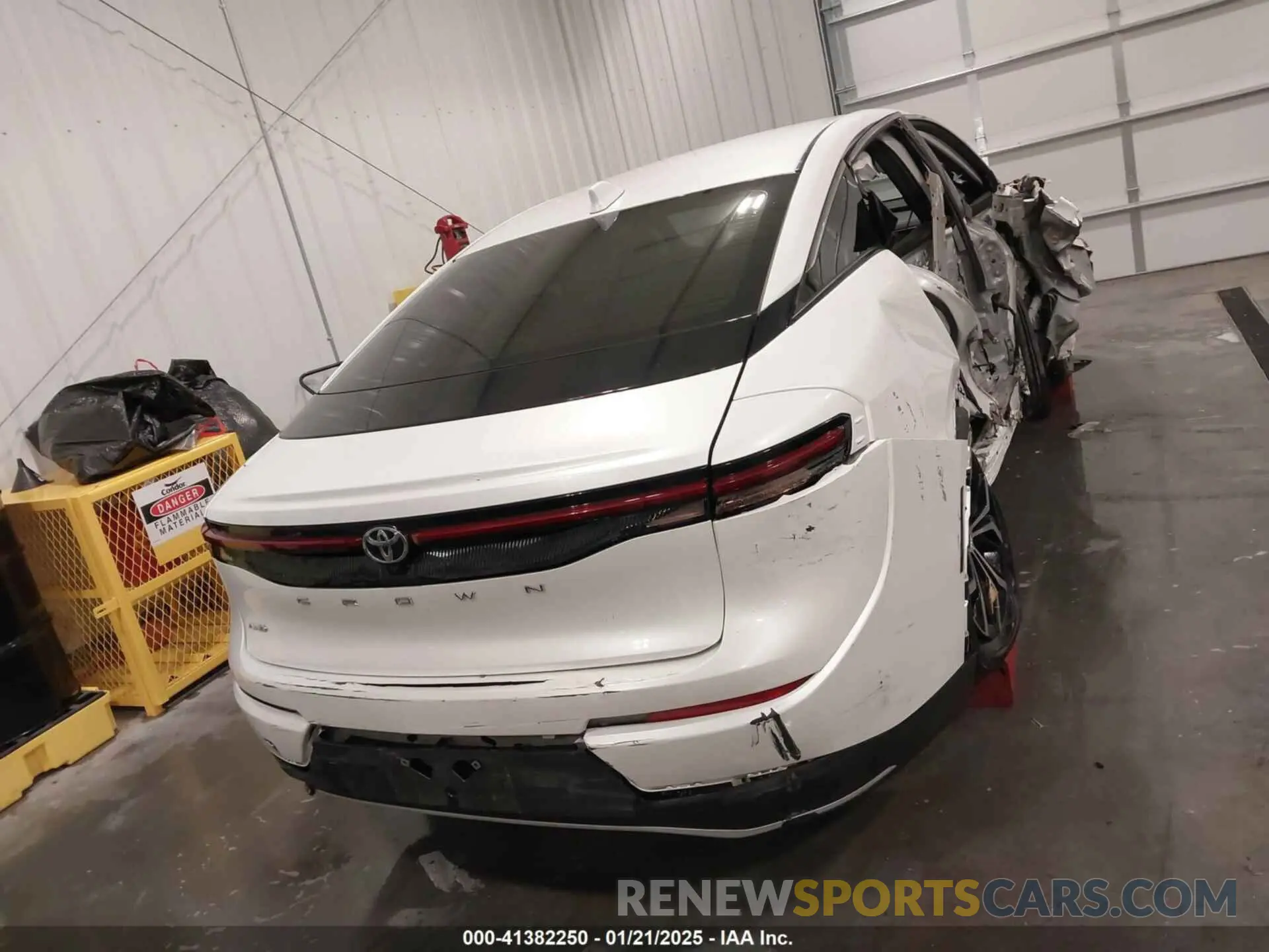 16 fotografías del automóvil dañado JTDAAAAF8P3012710 TOYOTA CROWN 2023