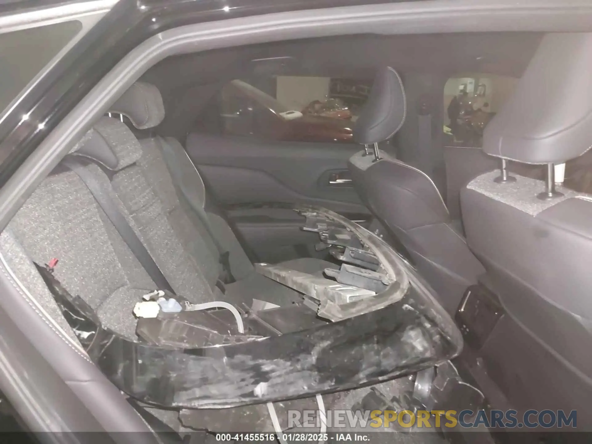8 fotografías del automóvil dañado JTDAAAAF5R3025627 TOYOTA CROWN 2024