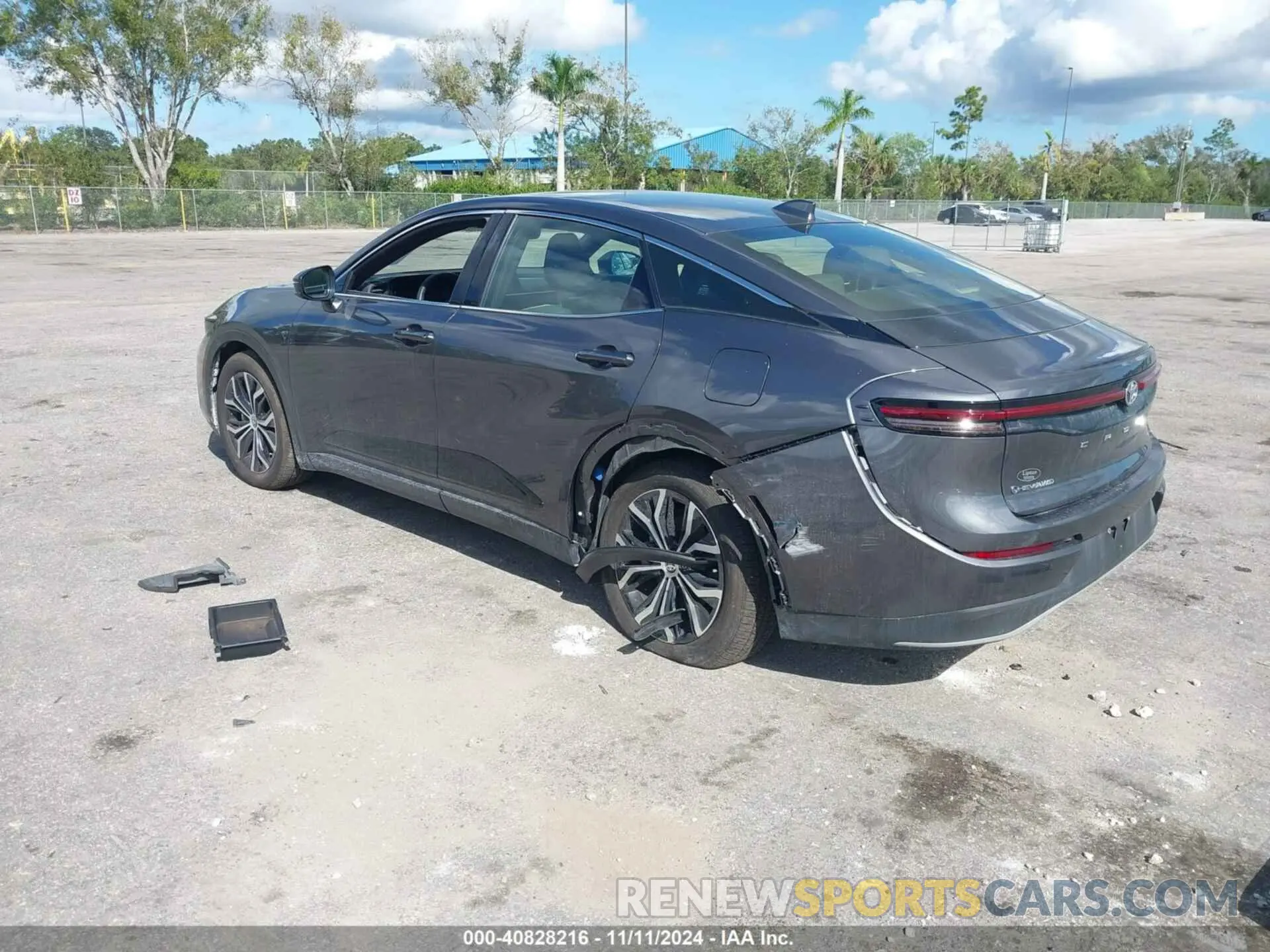 3 fotografías del automóvil dañado JTDAAAAF7R3025483 TOYOTA CROWN 2024
