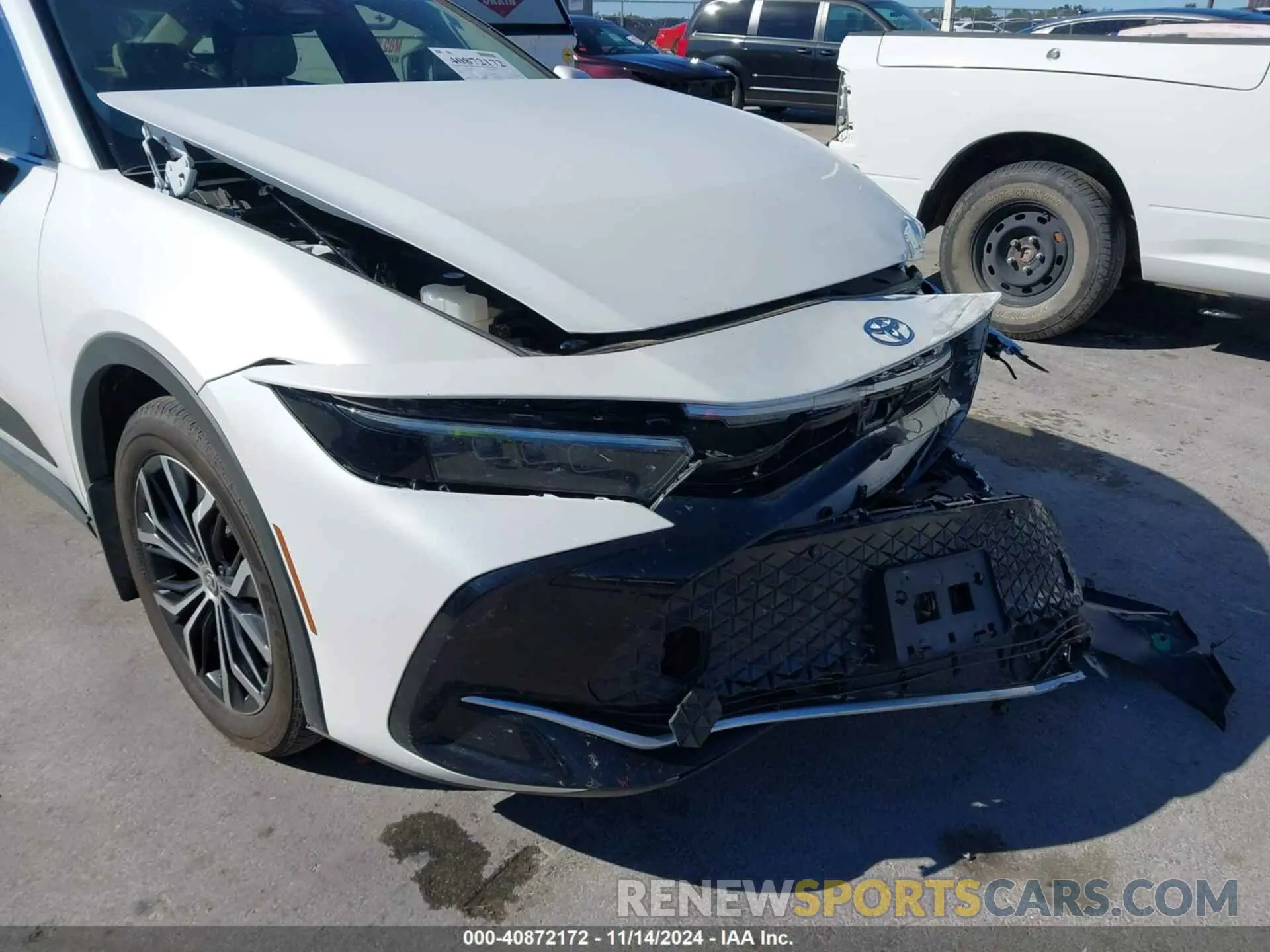 19 fotografías del automóvil dañado JTDAAAAF8R3023418 TOYOTA CROWN 2024