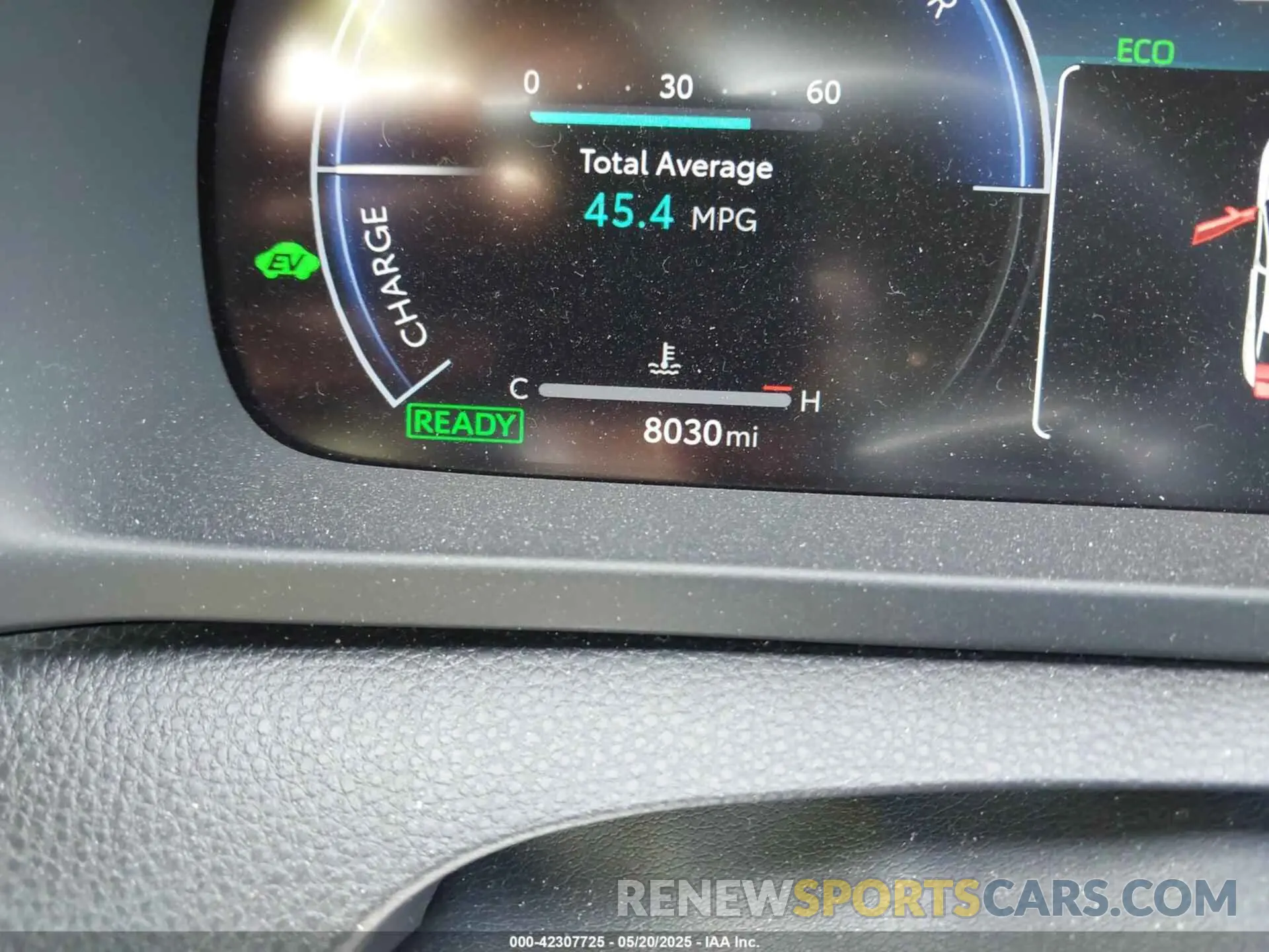 15 fotografías del automóvil dañado JTDAAAAF8R3025556 TOYOTA CROWN 2024